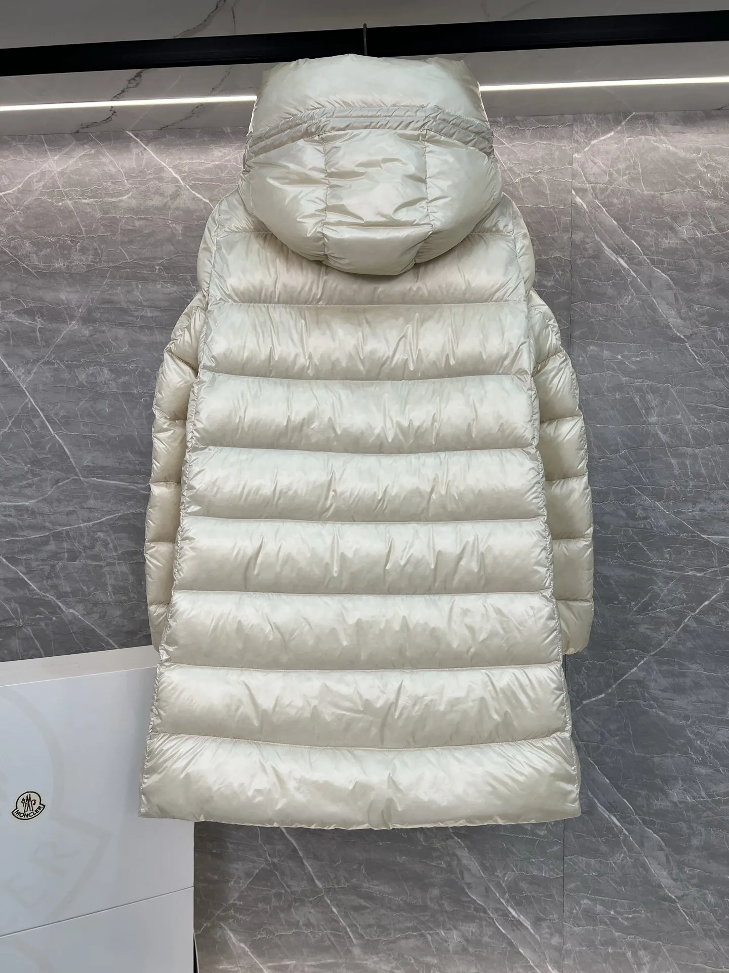Suyenne Hooded Quilted Down Jacket D60019008 — view 9