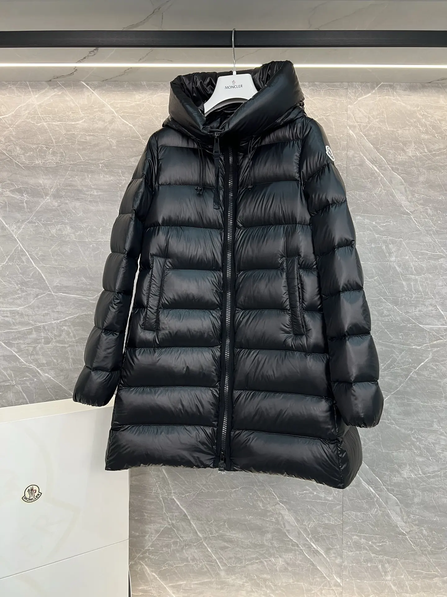 Suyenne Hooded Quilted Down Jacket D60019009 — view 5