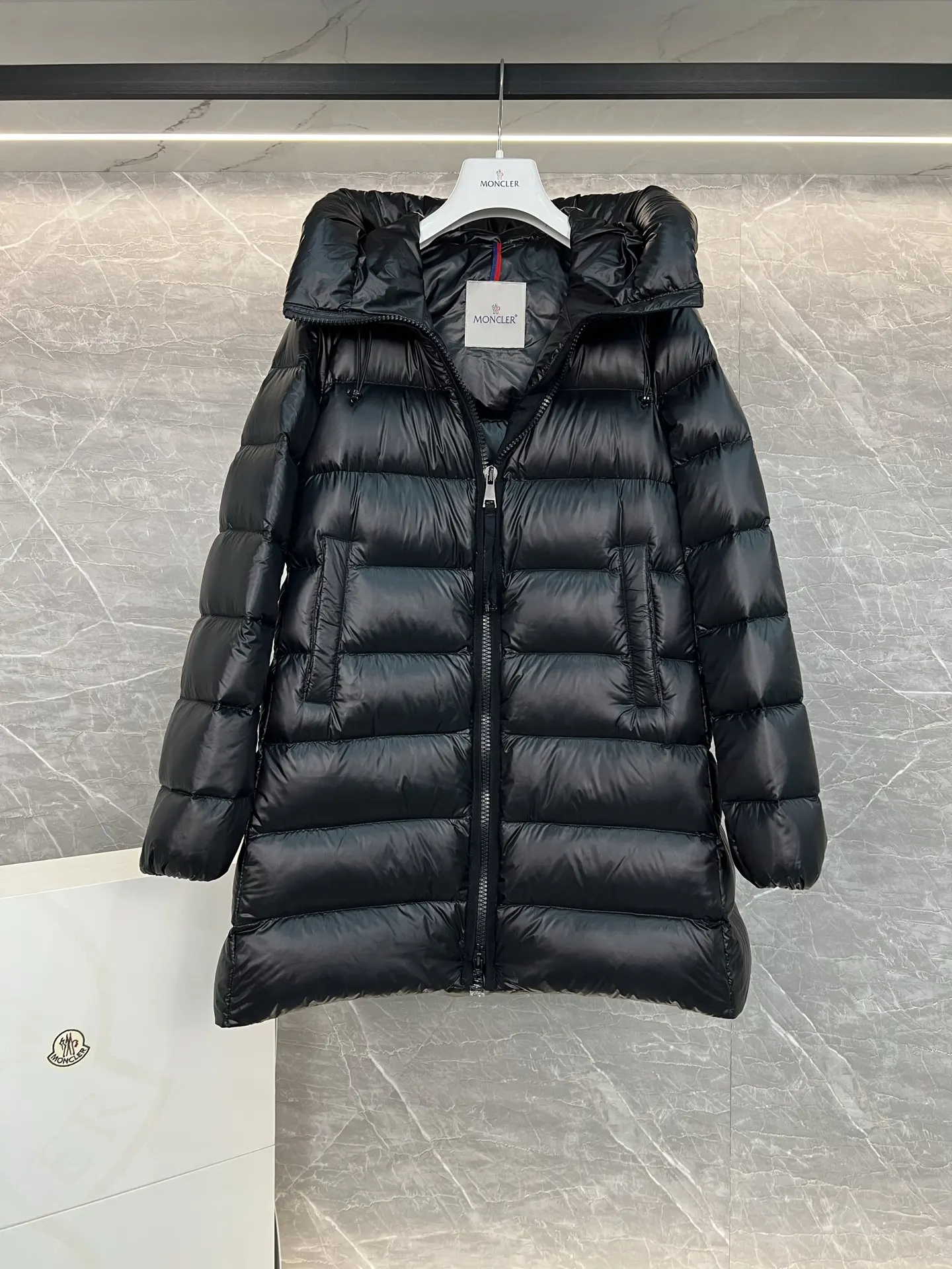 Suyenne Hooded Quilted Down Jacket D60019009 — view 6