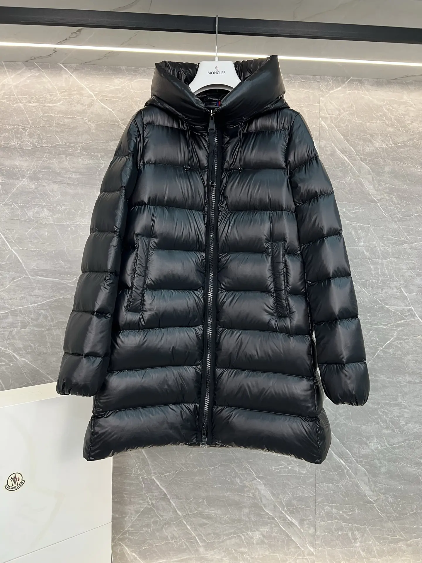 Suyenne Hooded Quilted Down Jacket D60019009 — view 8