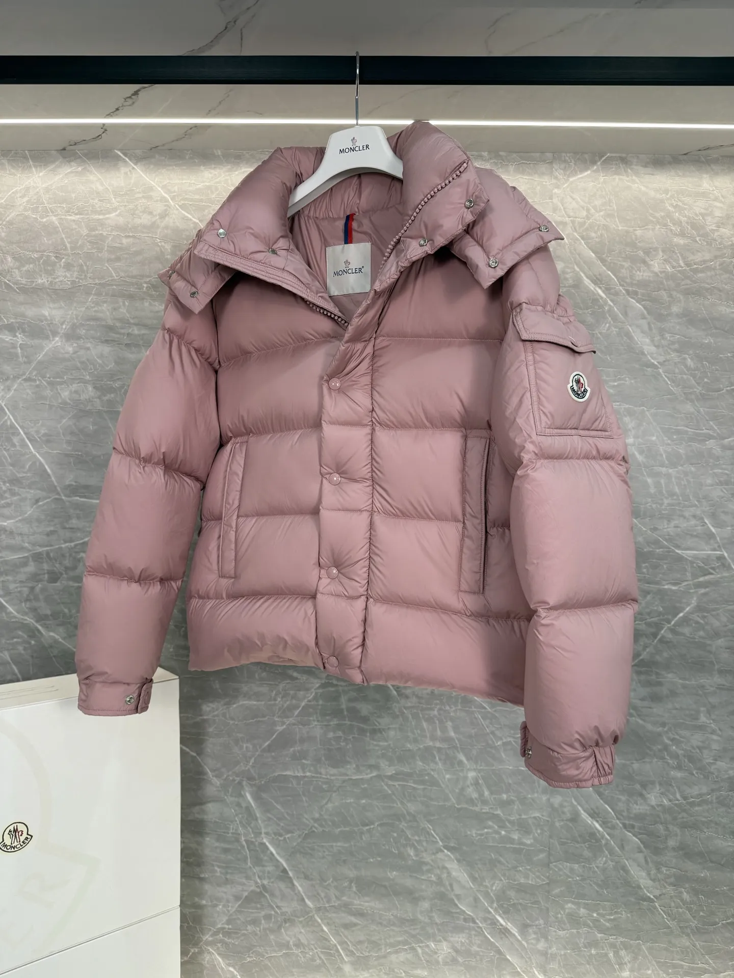 Moncler Vezere Short Down Puffer Jacket D63019010 — view 7