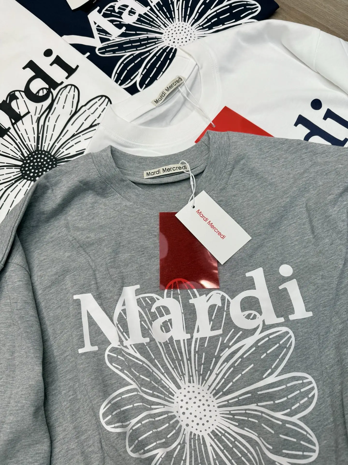 Mardi Mercredi Flower Logo Long-Sleeve T-Shirt D7915697 — view 3