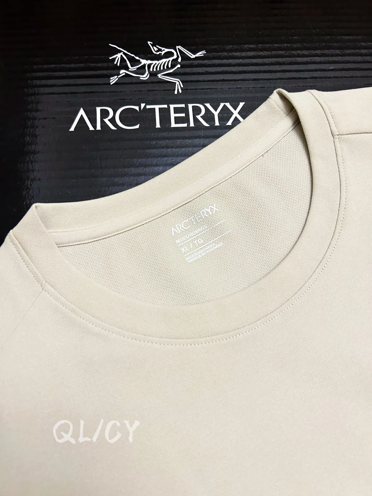 Ionia Merino Wool Blend Long-Sleeve T-Shirt D18019680 — view 2
