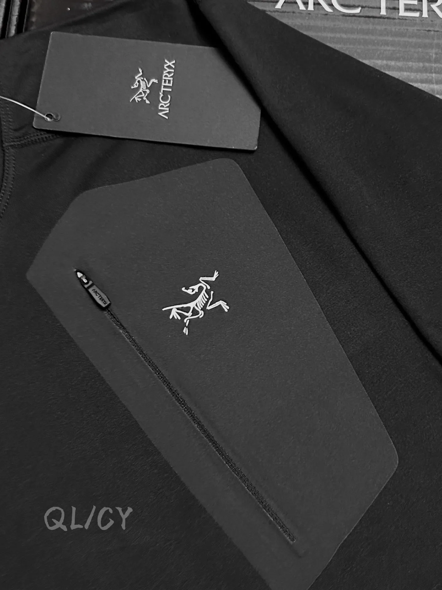 Rho LT Crew-Neck Fleece Base Layer D19019676 — view 7
