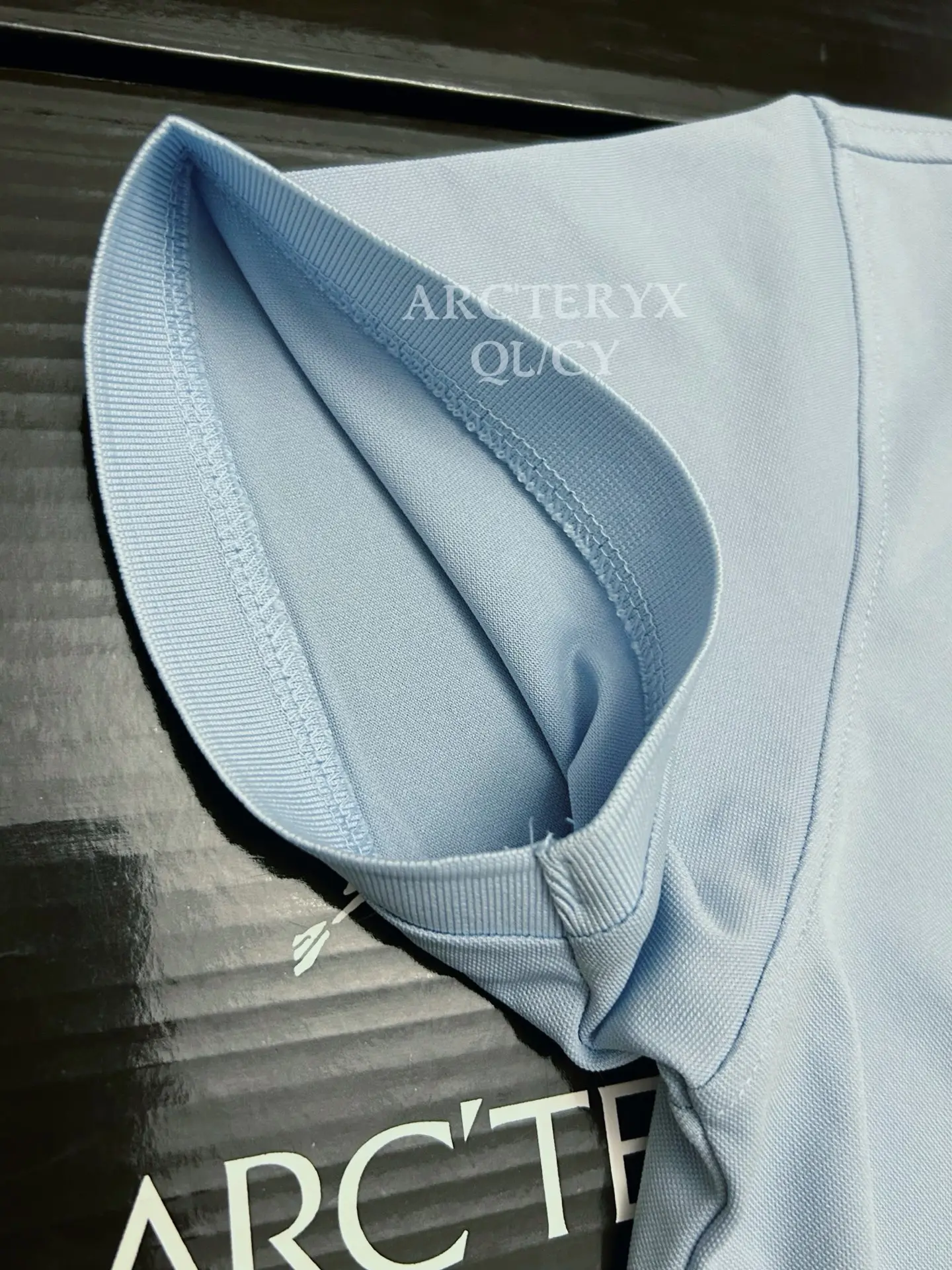 Logo-Embroidered Technical Polo Shirt D19011065 — view 5