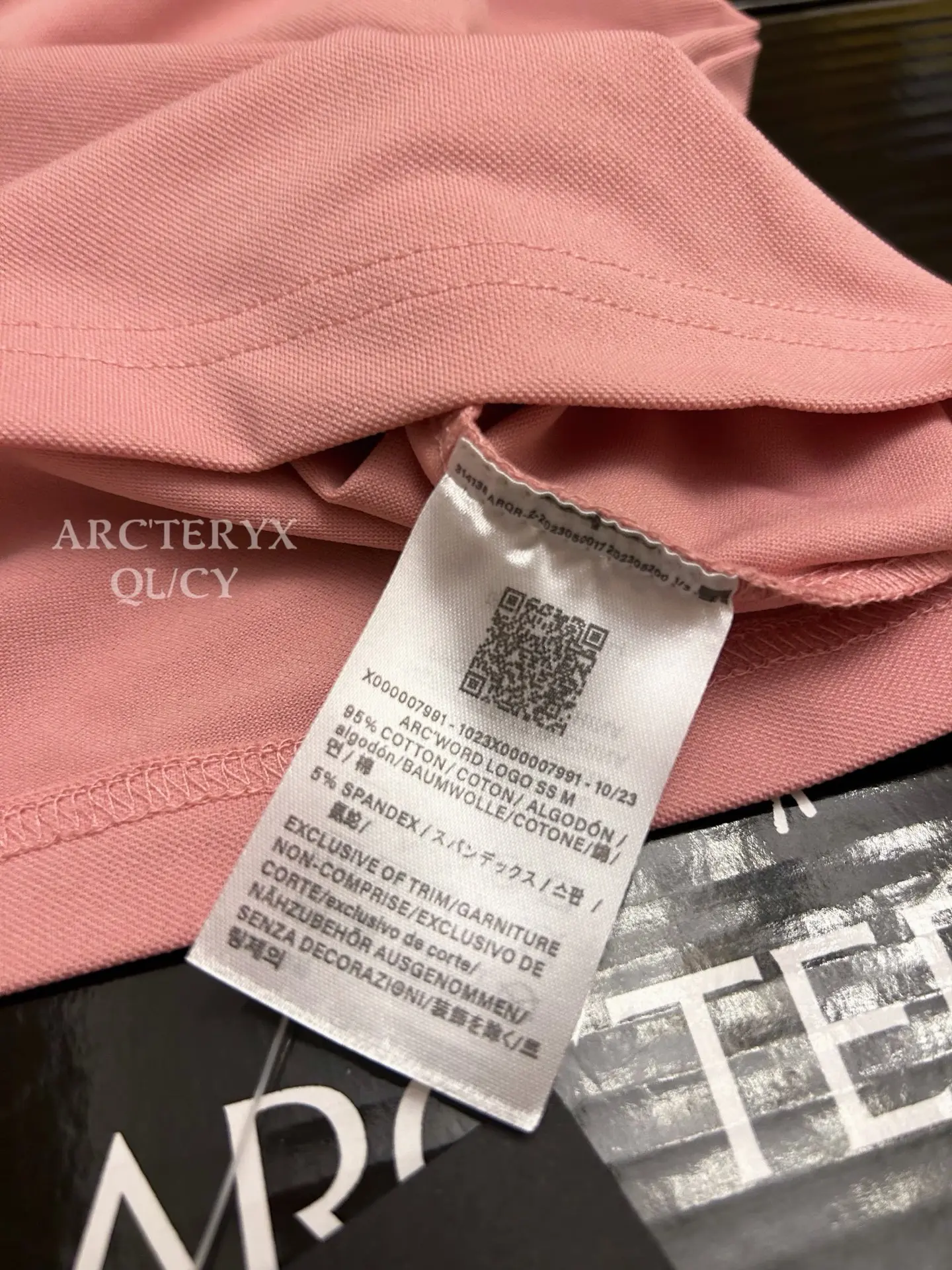 Embroidered Logo Performance Polo Shirt D19011121 — view 5