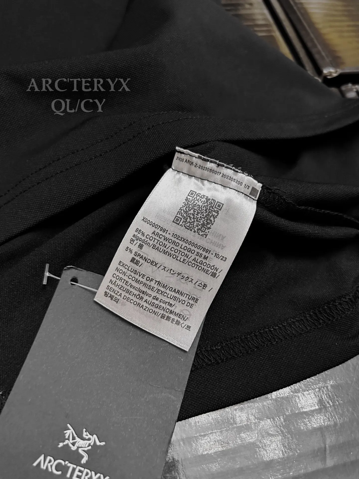 Logo-Embroidered Technical Piqué Polo Shirt D19011120 — view 4