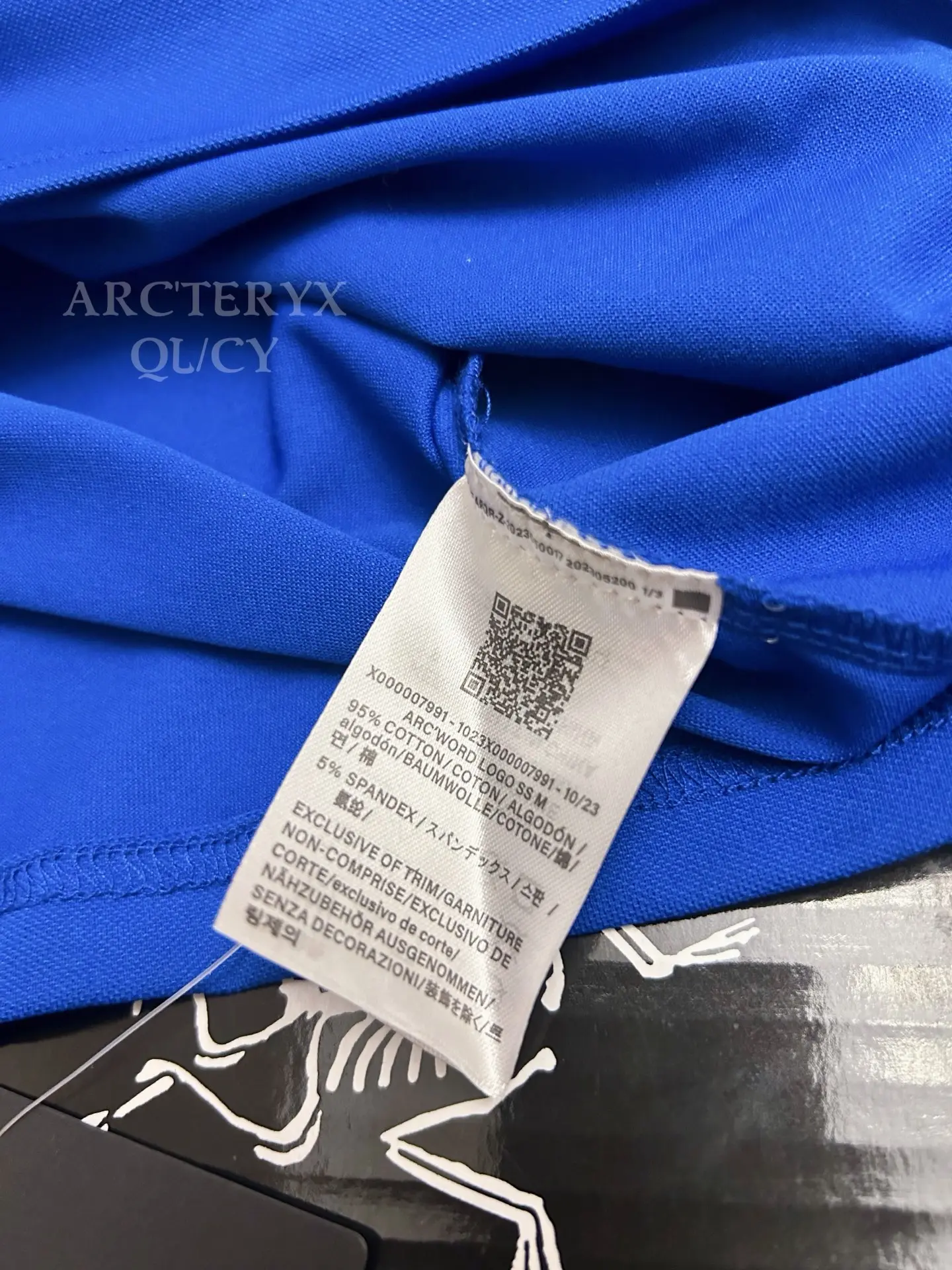 Logo-Embroidered Technical Piqué Polo Shirt D19011064 — view 6