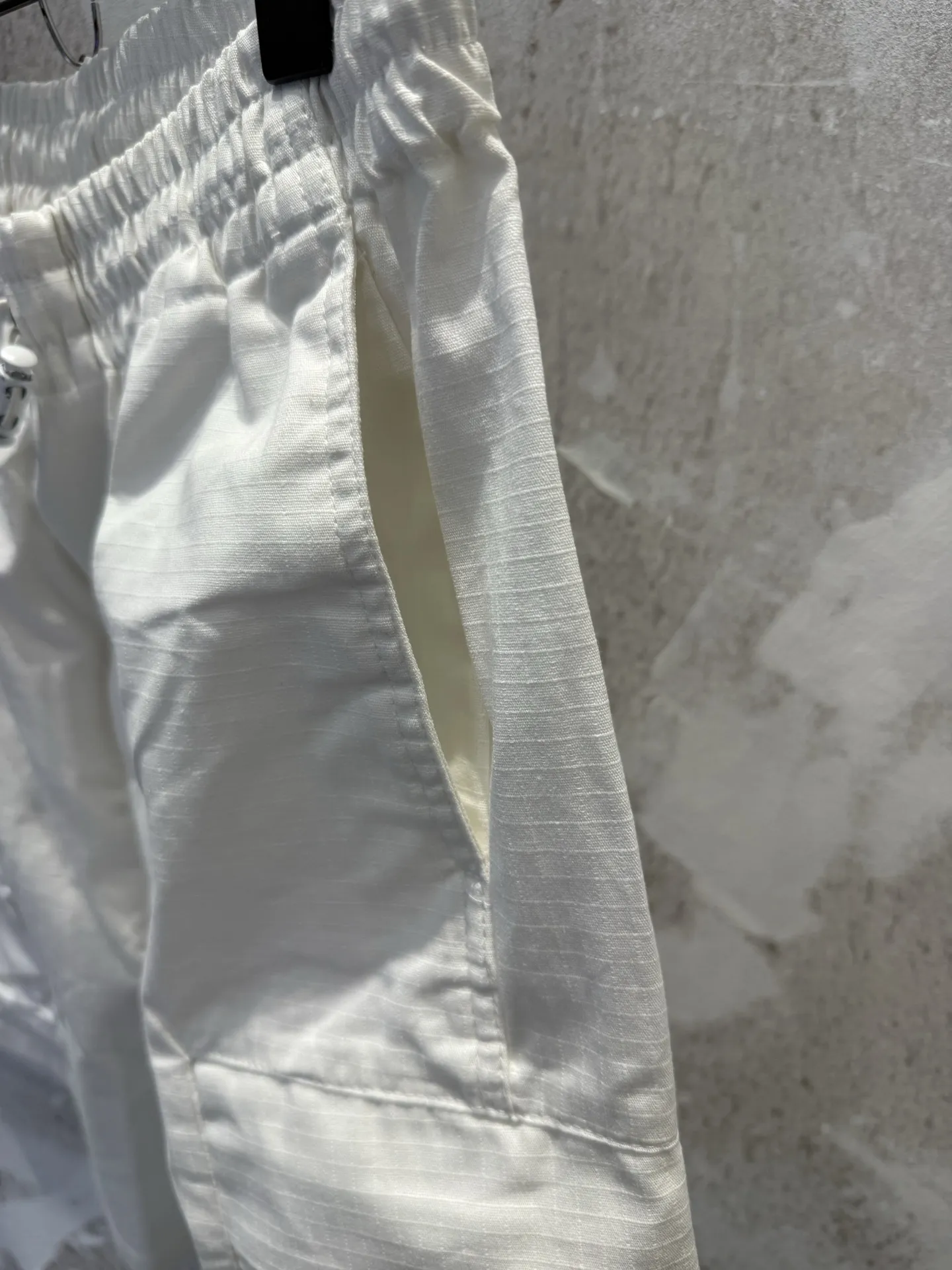 Logo-Print Drawstring Cargo Shorts D19512961 — view 6