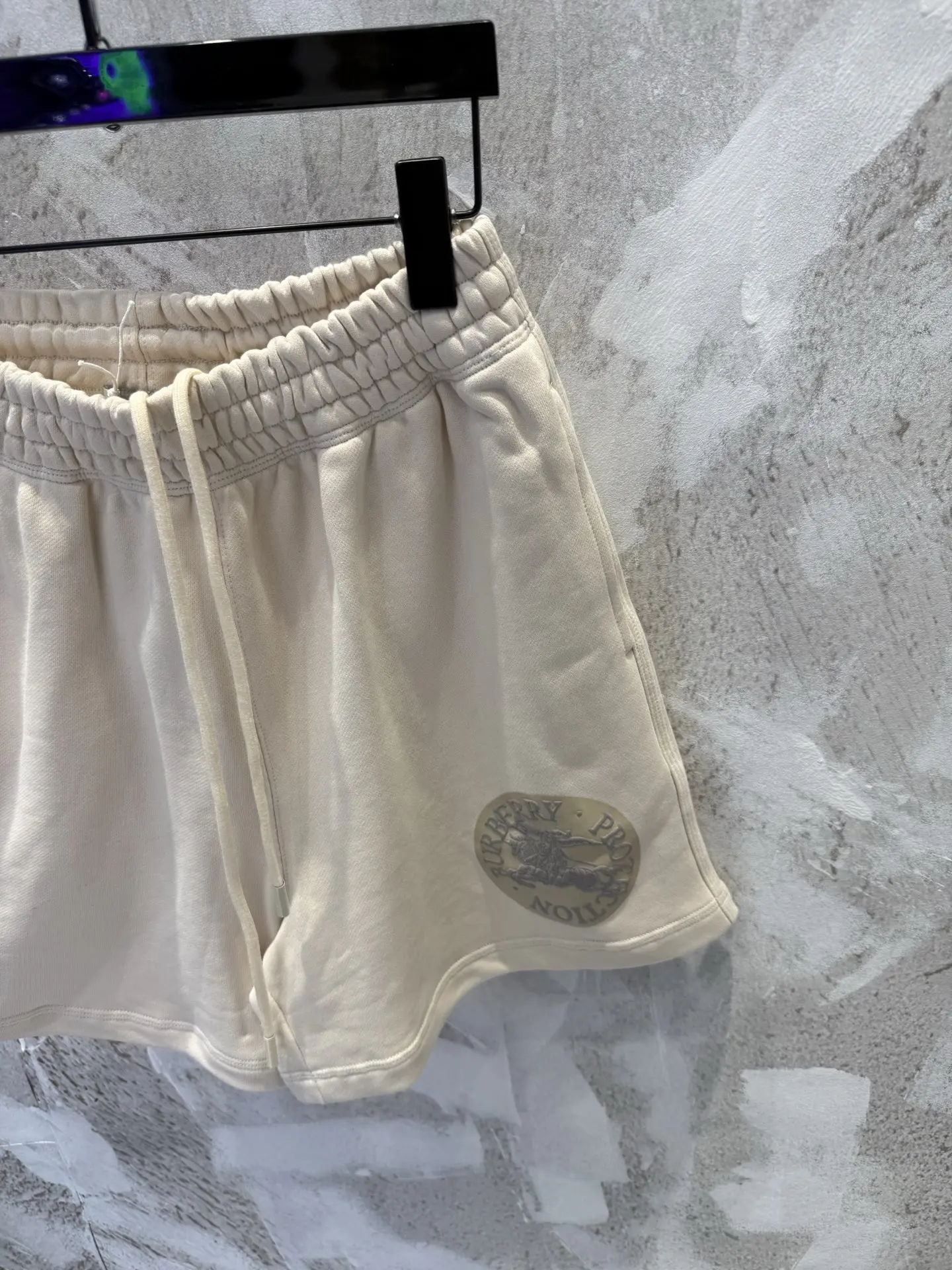 Equestrian Knight Print Cotton-Jersey Shorts D19512956 — view 5
