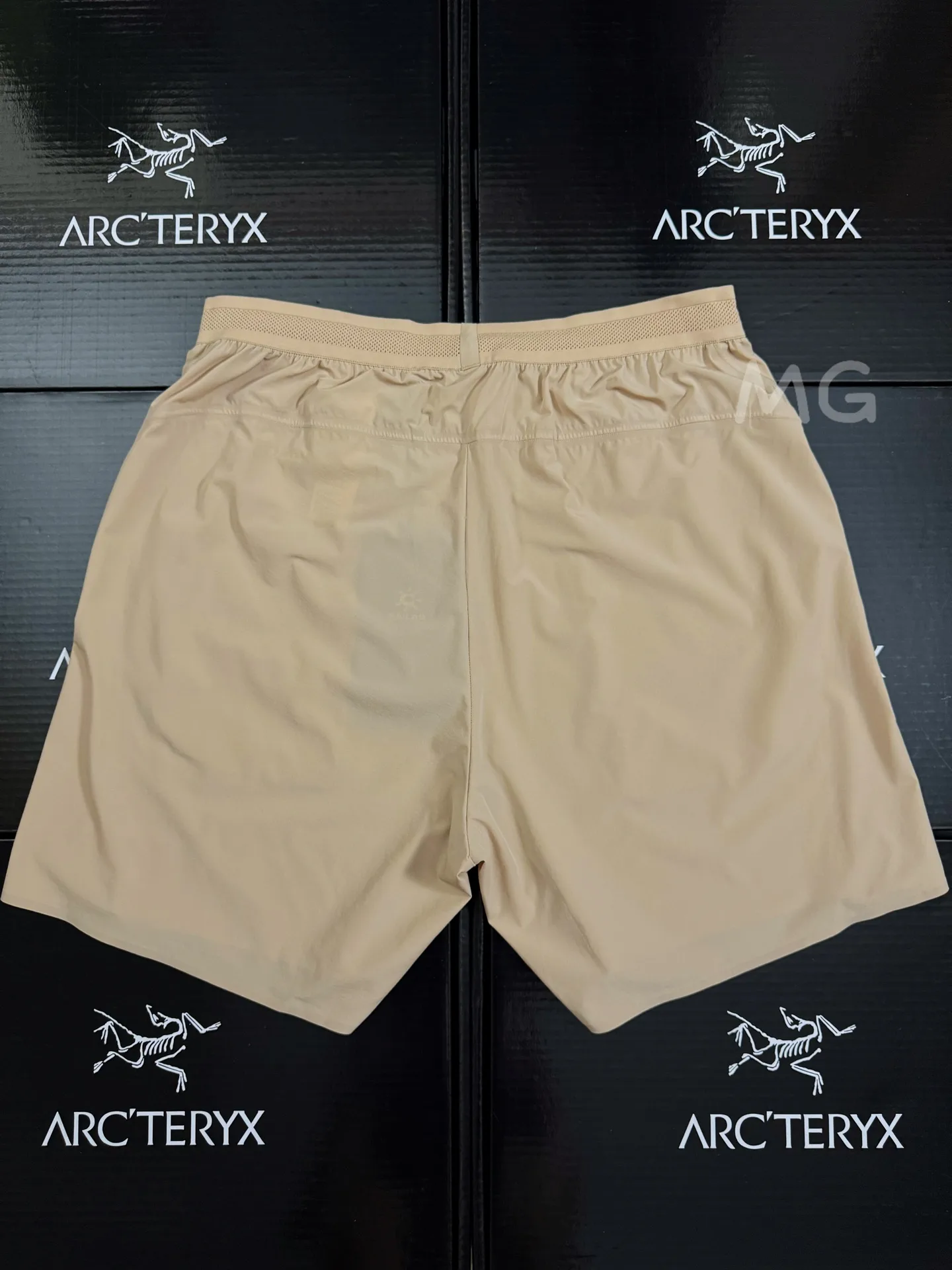 Kailas Lightweight Quick-Dry Trail Running Shorts D20011093 — view 2