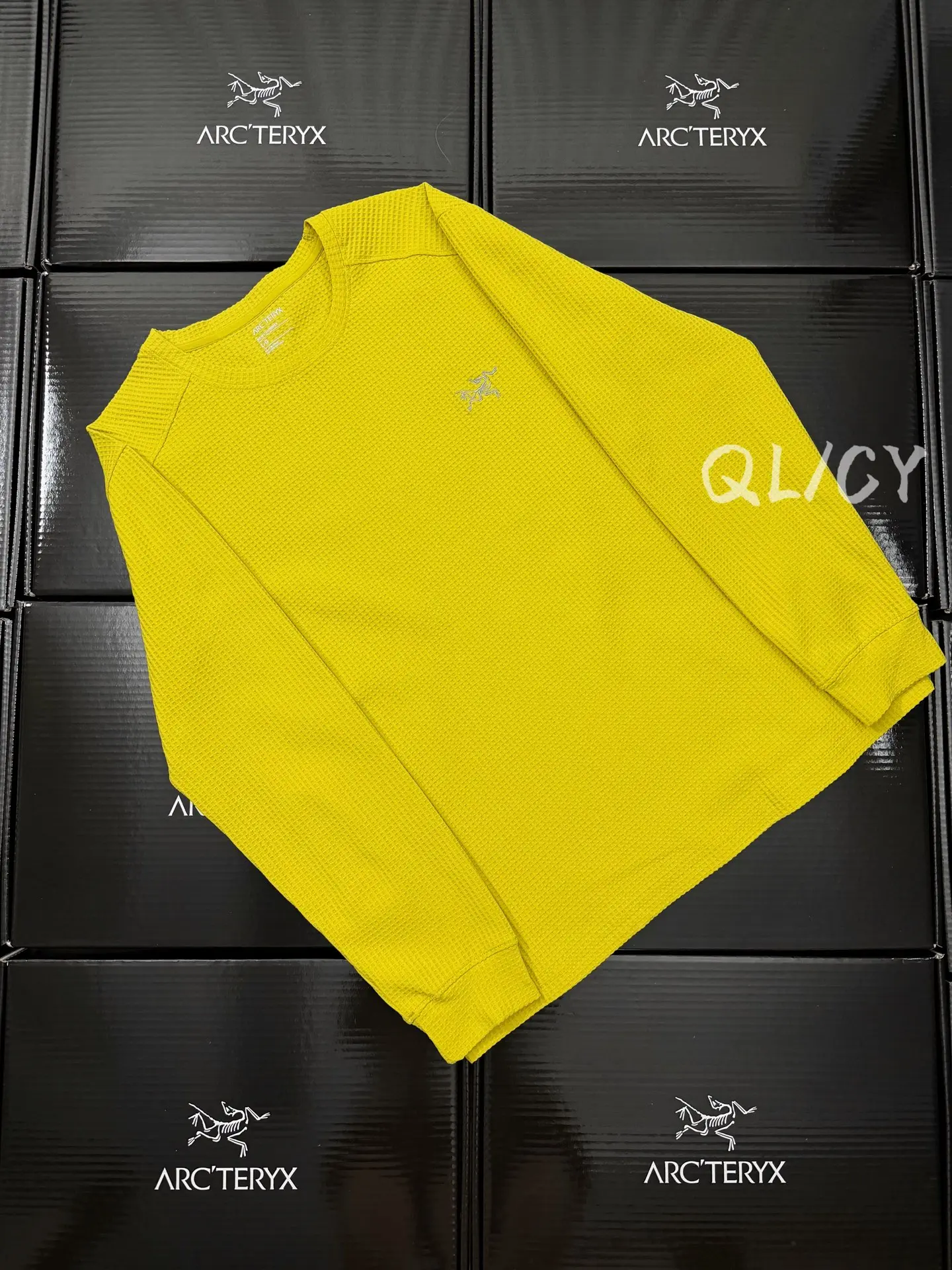Arc'teryx Waffle Knit Long-Sleeve T-Shirt D21019549 — view 2