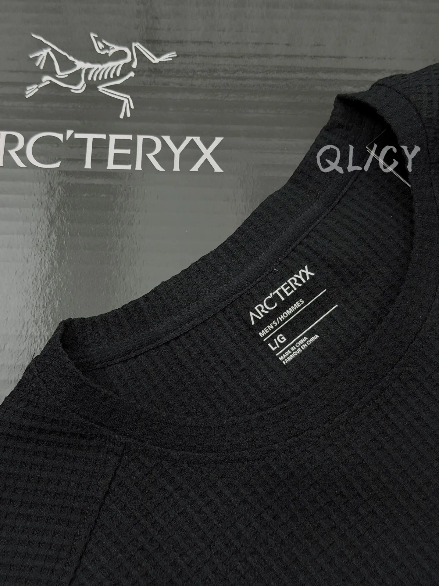 Logo-Embroidered Waffle-Knit Long-Sleeve T-Shirt D21019548 — view 5