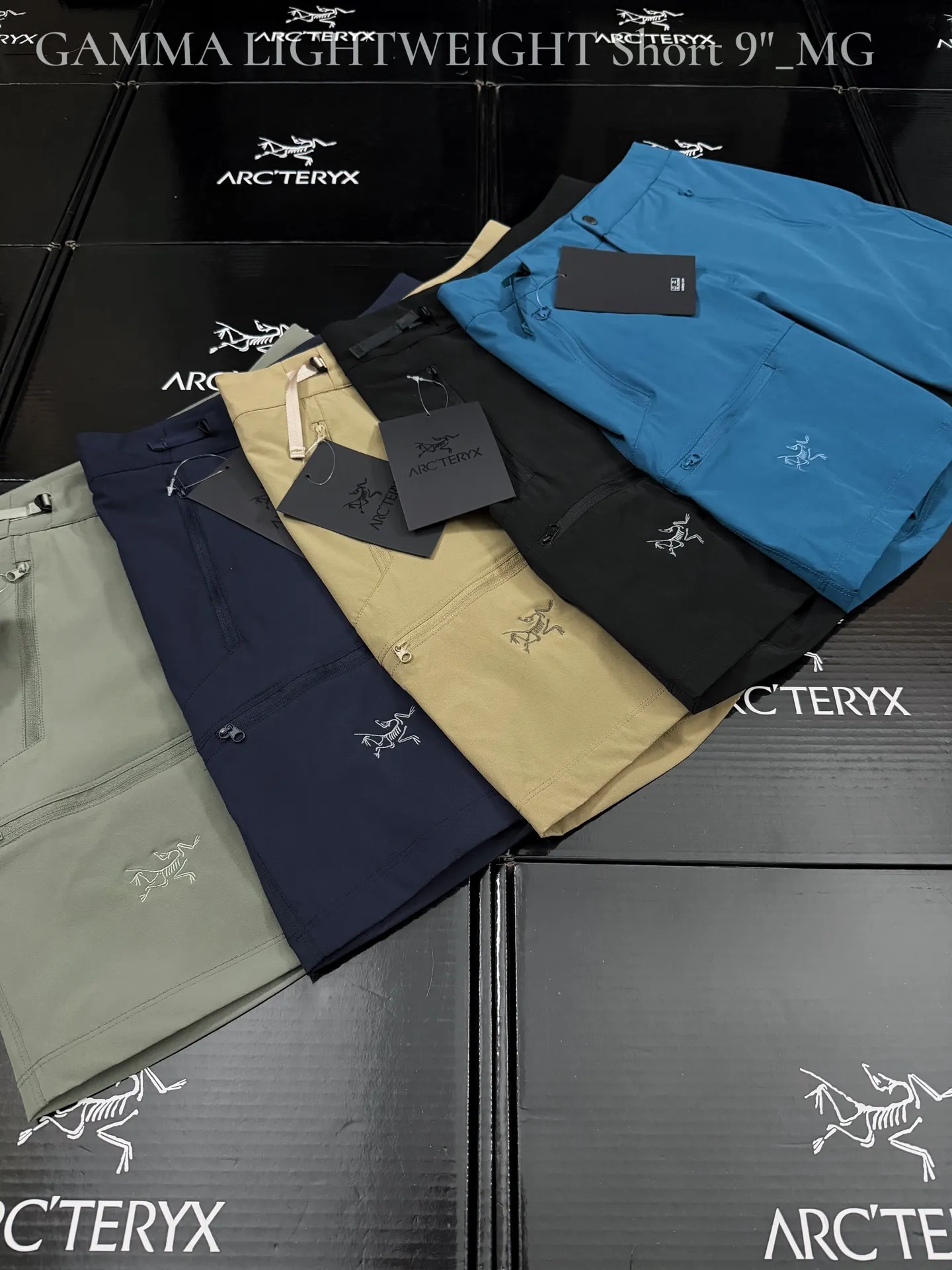 Gamma Lightweight 9" Softshell Shorts D22511090 — view 8