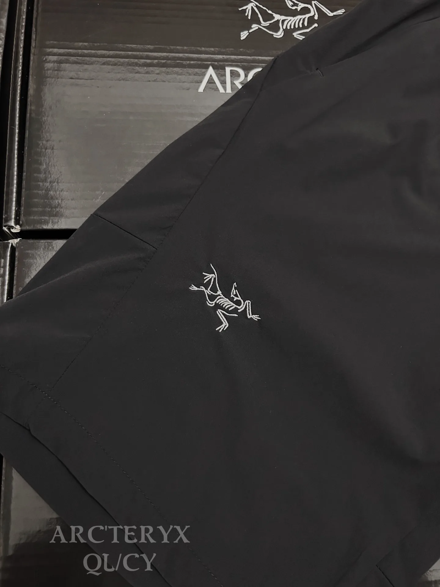 Lightweight Technical Softshell Shorts D23011110 — view 5