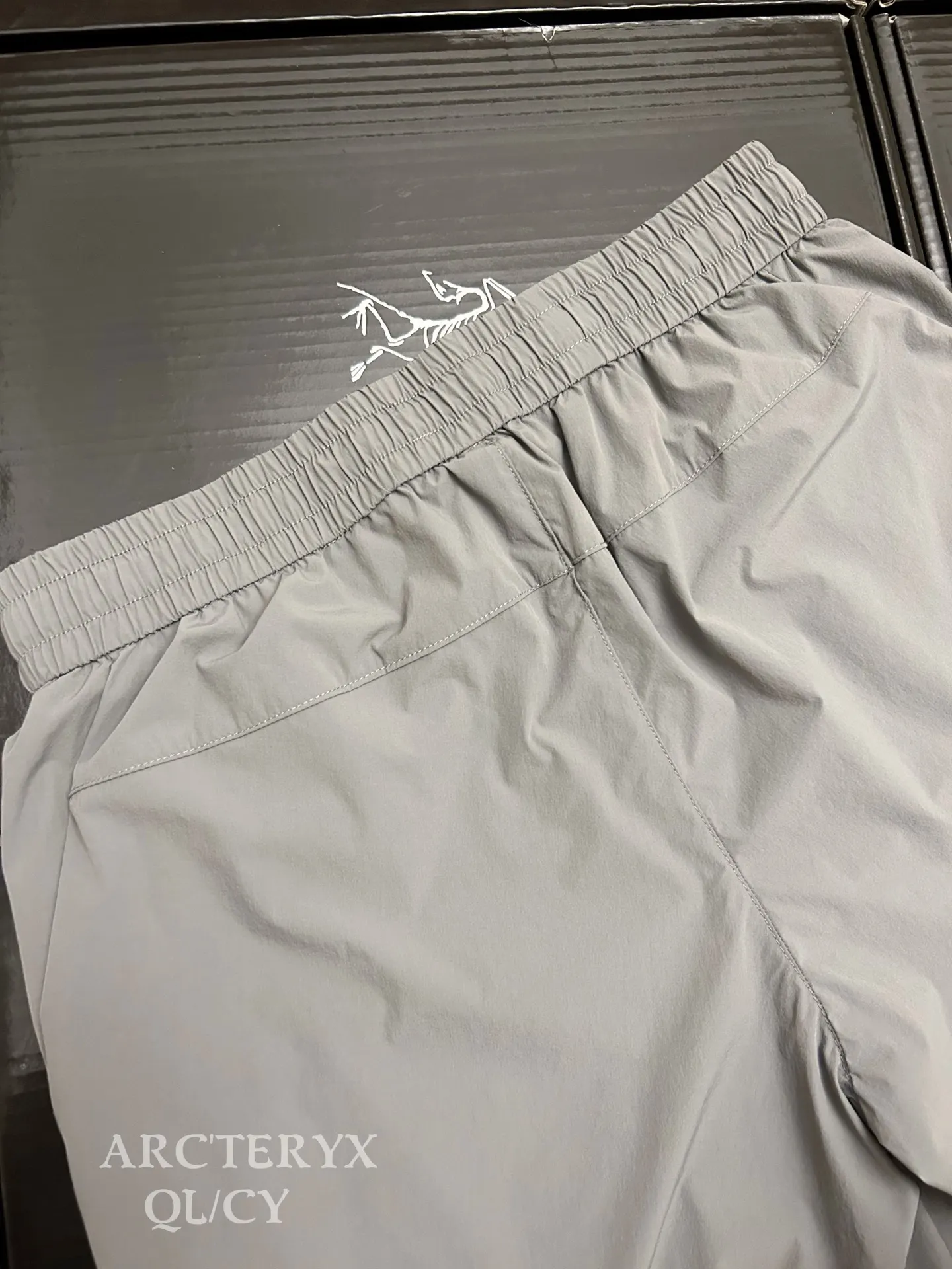 Lightweight Technical Stretch Softshell Shorts D23011109 — view 6