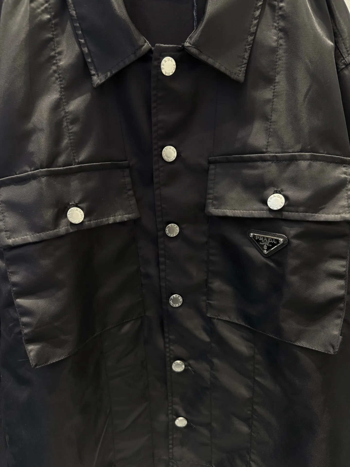Logo-Plaque Re-Nylon Utility Overshirt D23512950 — view 5