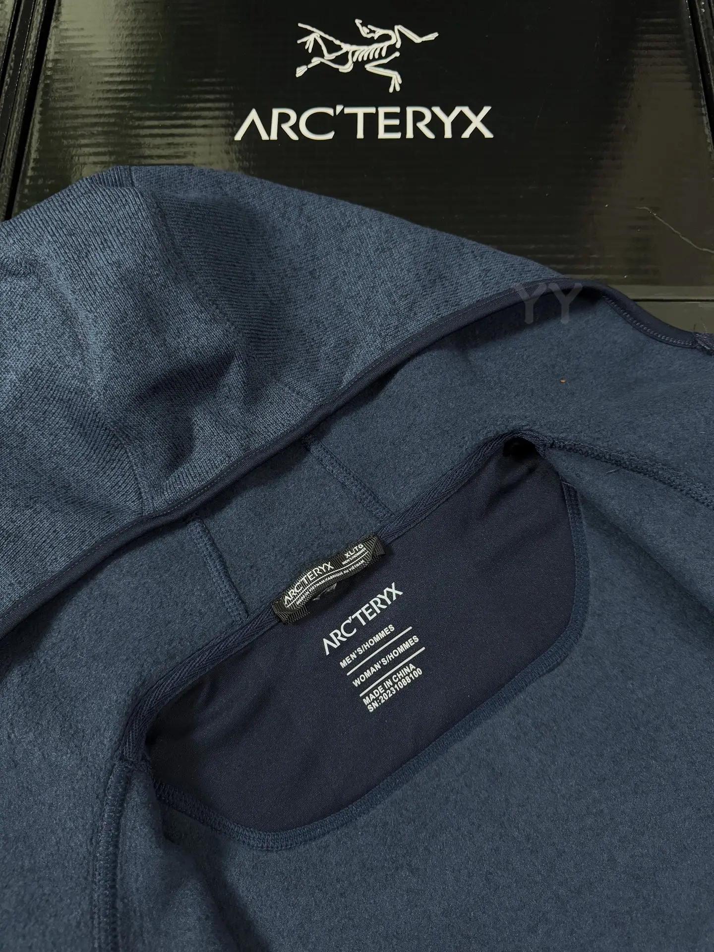 Covert Wool-Blend Fleece Hooded Jacket D26019355 — view 6
