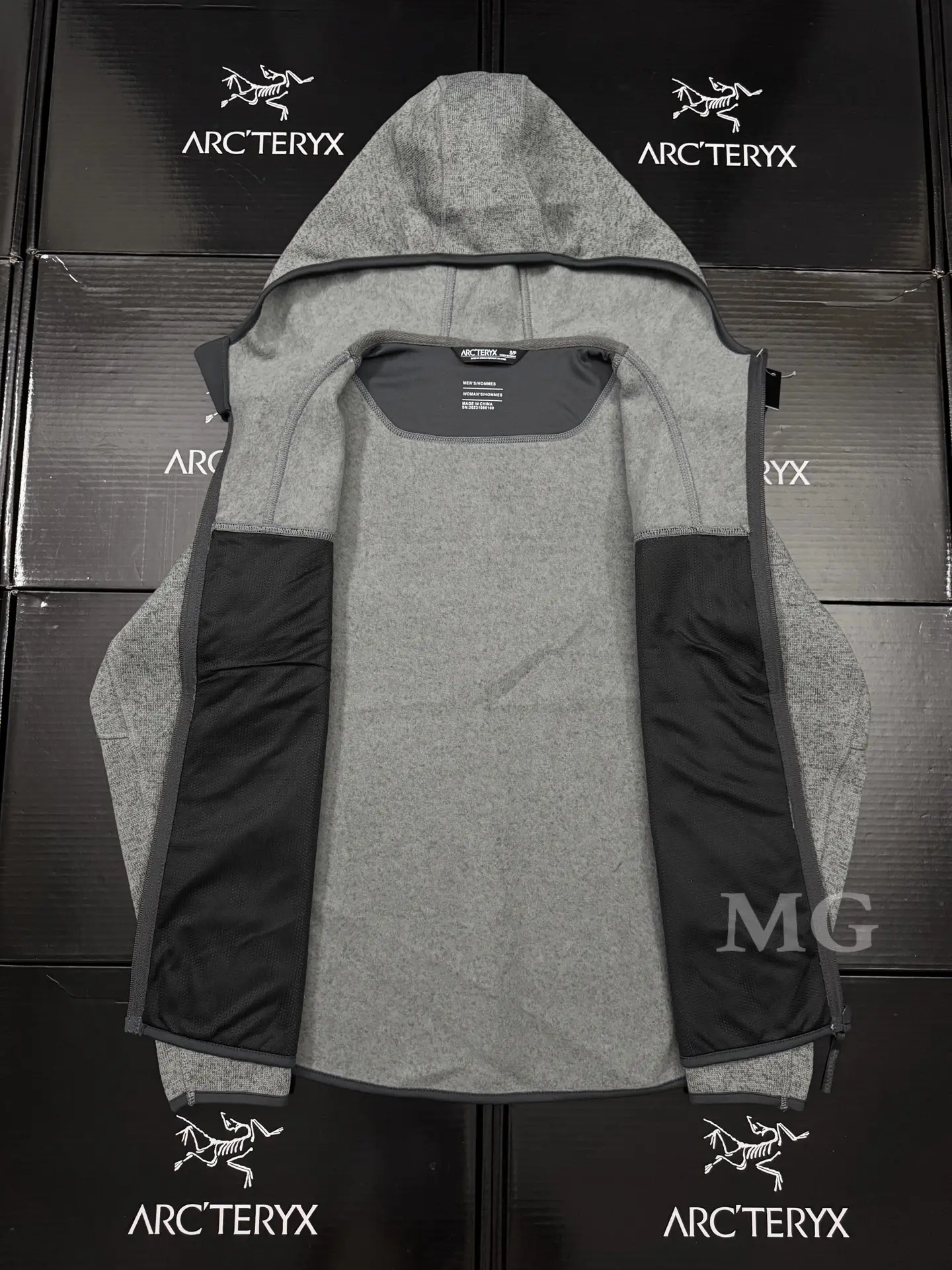 Covert Wool-Blend Fleece Hooded Jacket D26019434 — view 7