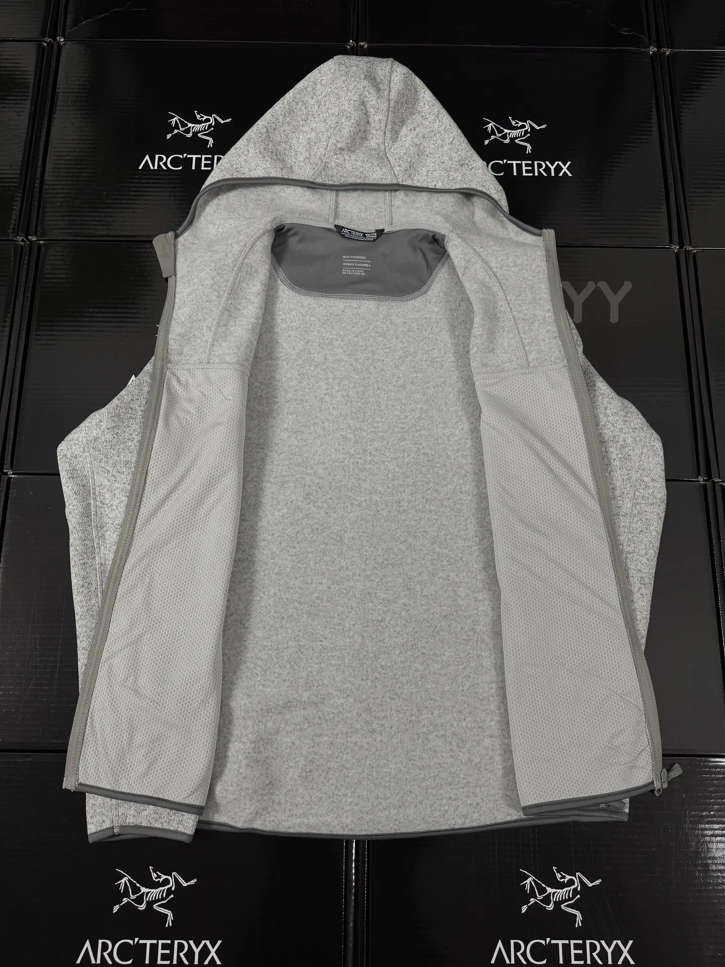 Covert Wool-Blend Hooded Fleece Jacket D26019436 — view 6