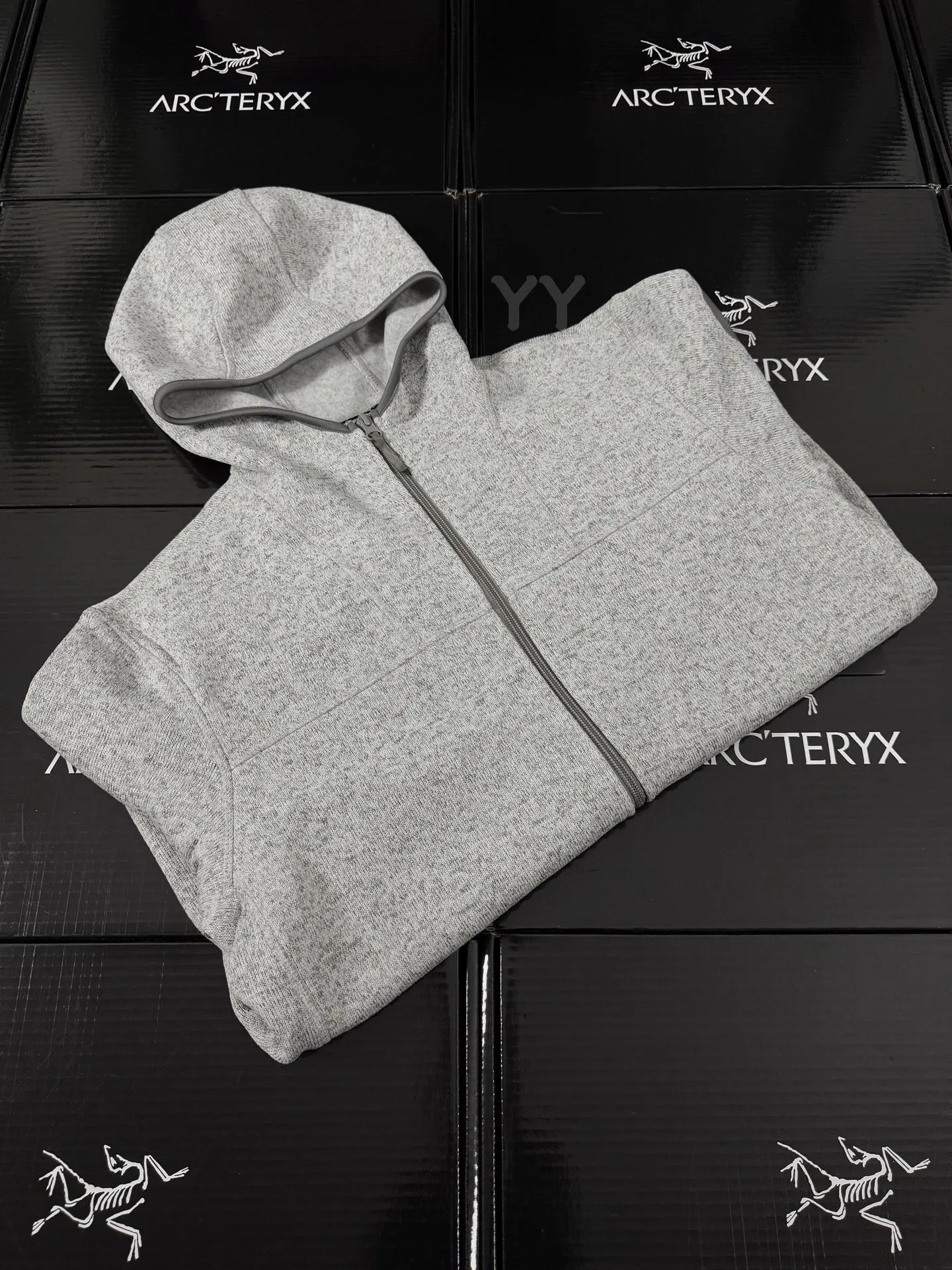 Covert Wool-Blend Hooded Fleece Jacket D26019436 — view 9