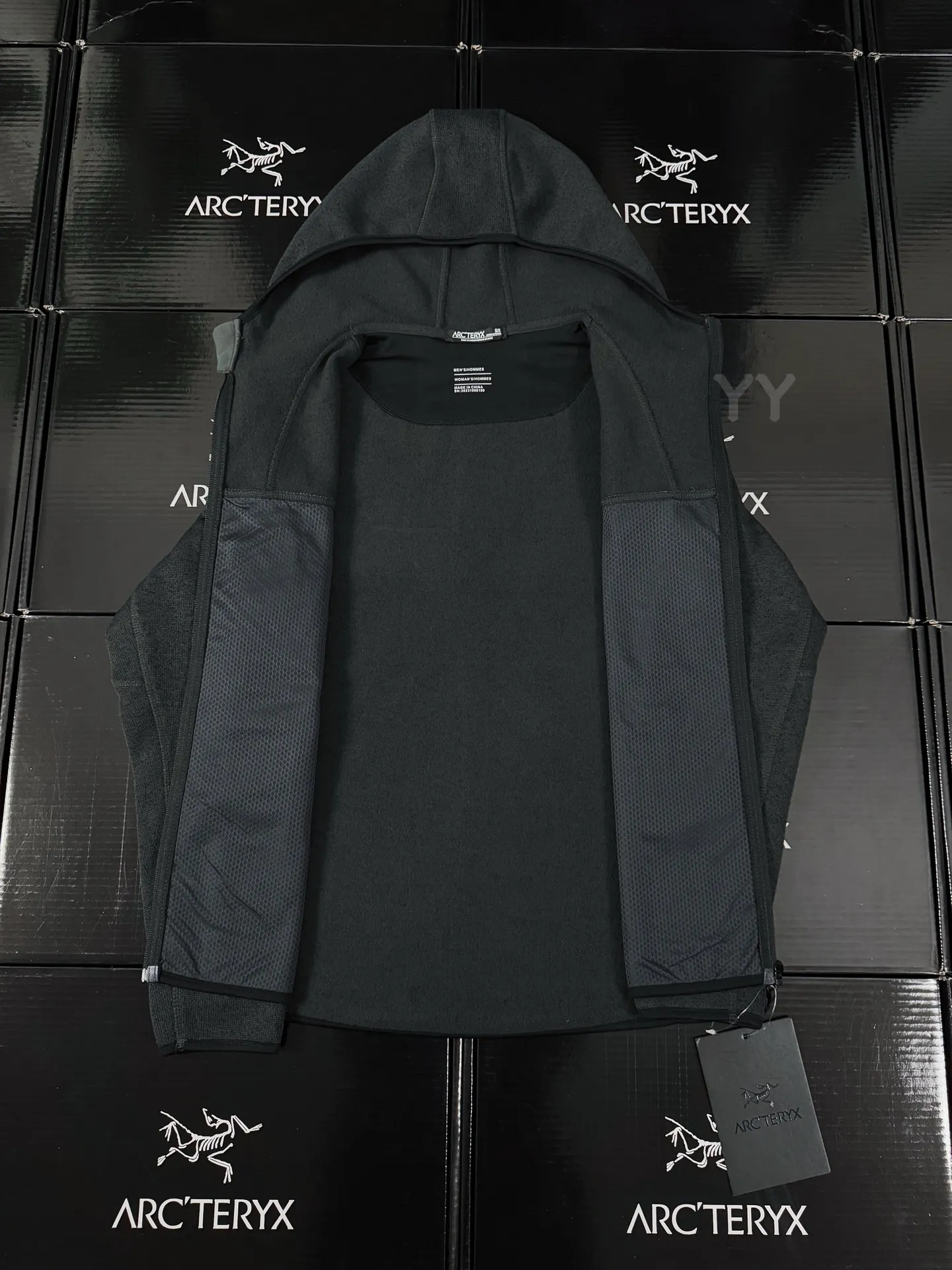 Covert Wool-Blend Fleece Hooded Jacket D26019354 — view 6