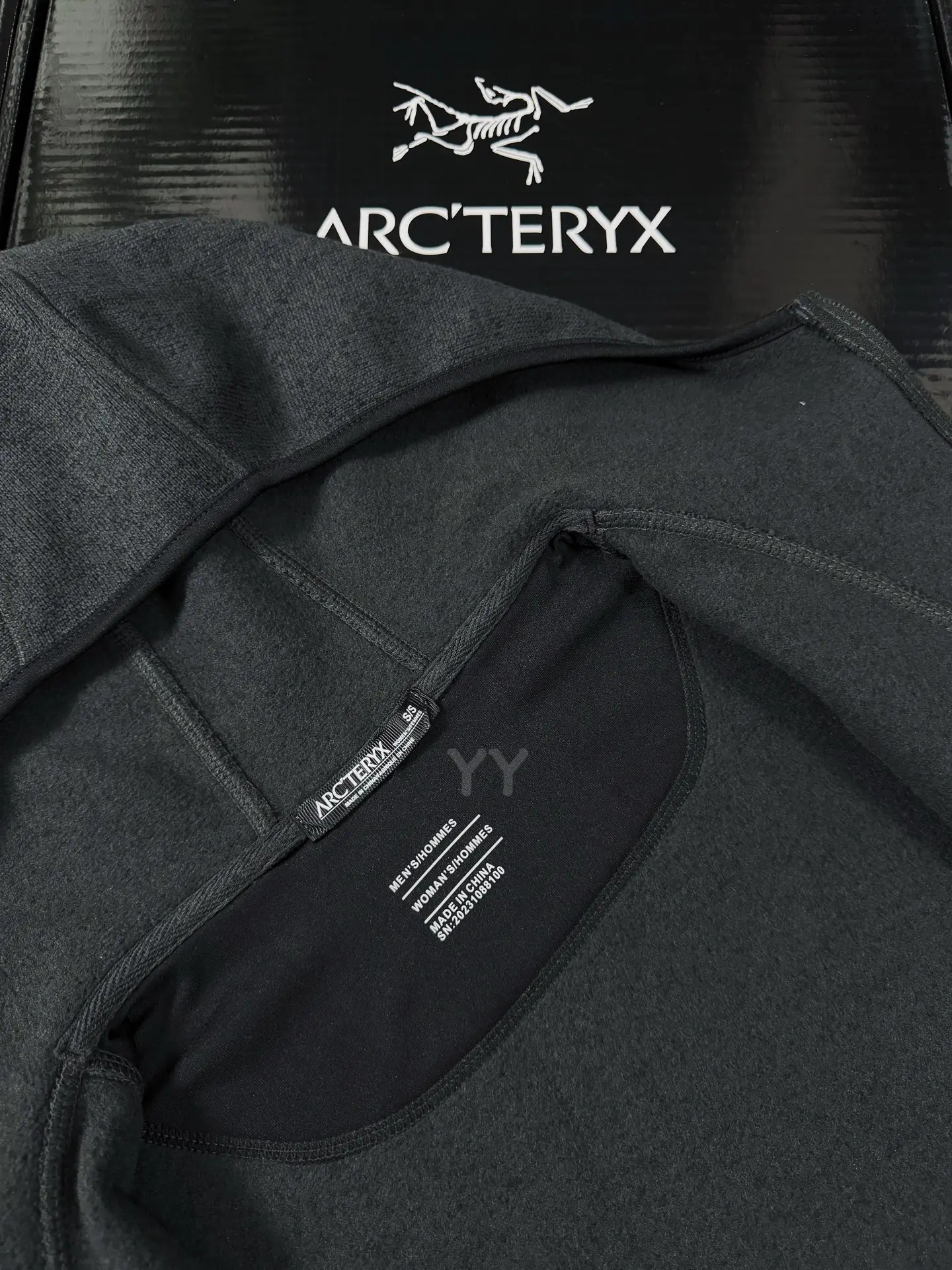 Covert Wool-Blend Fleece Hooded Jacket D26019354 — view 7