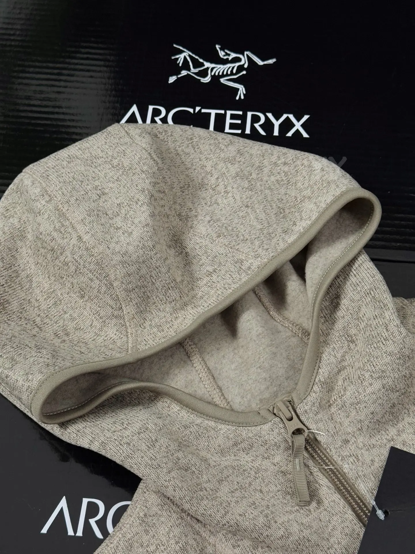 Covert Wool-Blend Fleece Hooded Jacket D26019353 — view 3