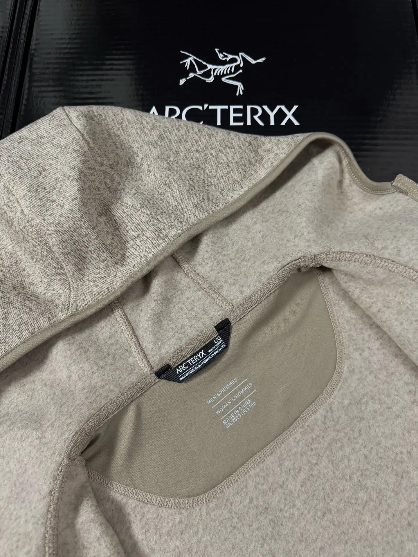 Covert Wool-Blend Fleece Hooded Jacket D26019353 — view 7