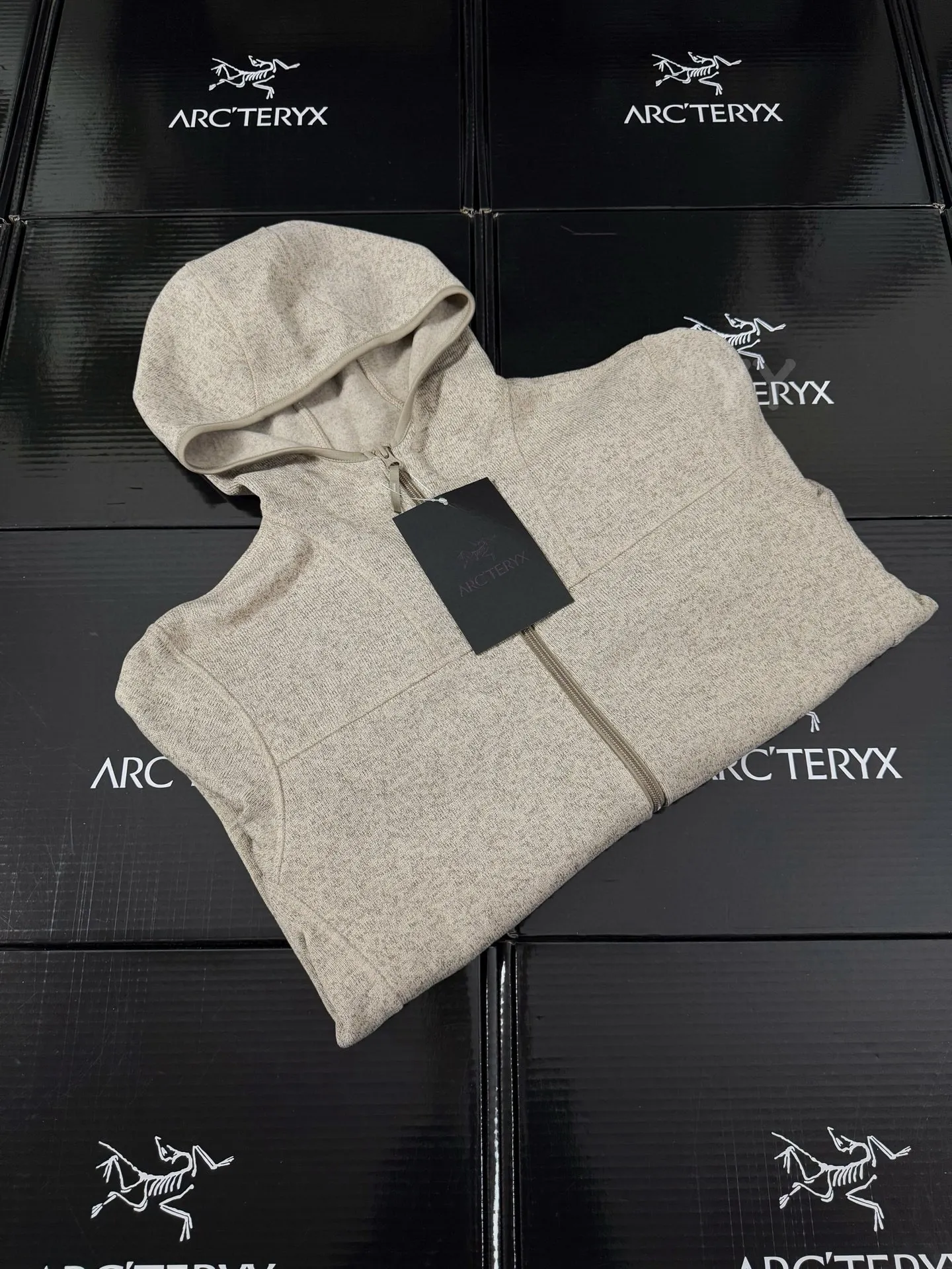 Covert Wool-Blend Fleece Hooded Jacket D26019353 — view 9