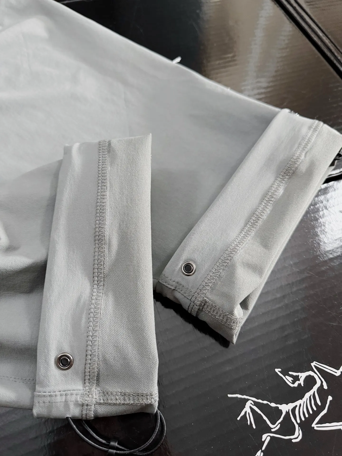 Gamma Quick Dry Straight-Leg Trousers D26019475 — view 8