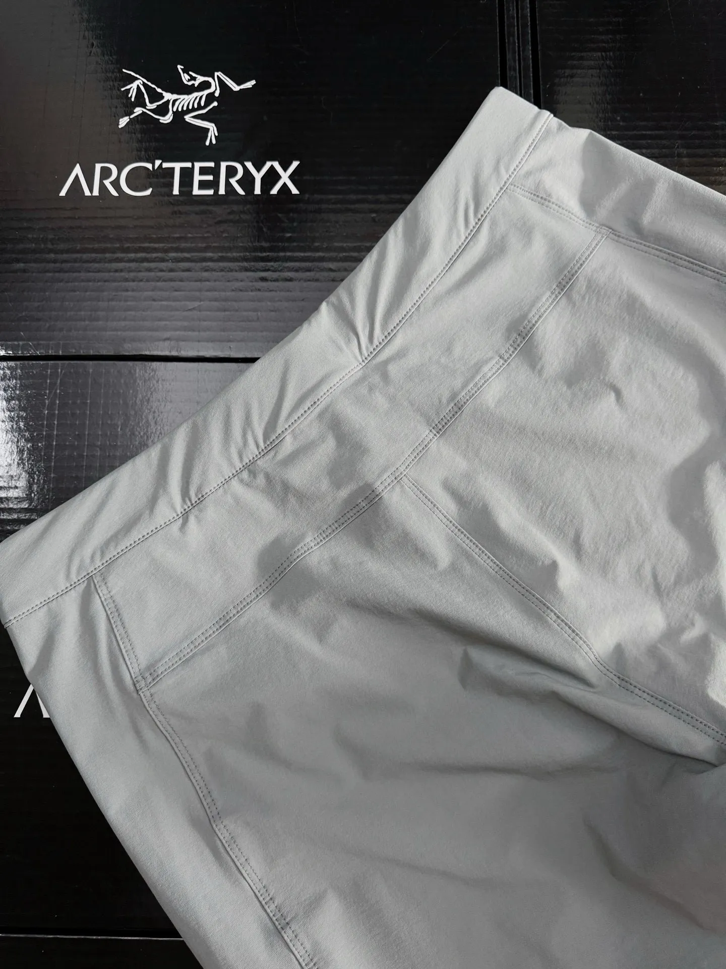 Gamma Quick Dry Straight-Leg Trousers D26019475 — view 9