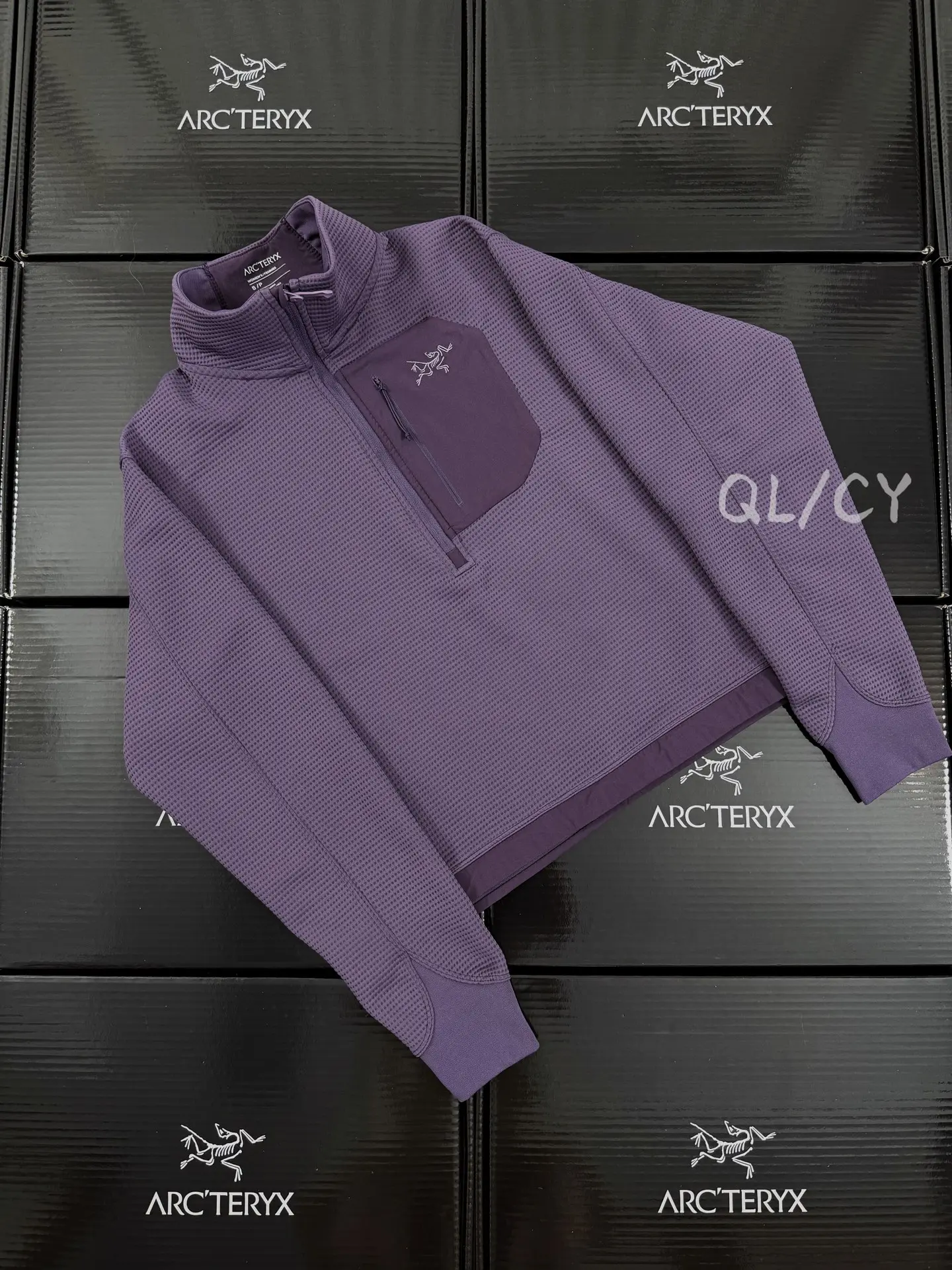 Olera Waffle-Knit Quarter-Zip Sweatshirt D27019650 — view 2