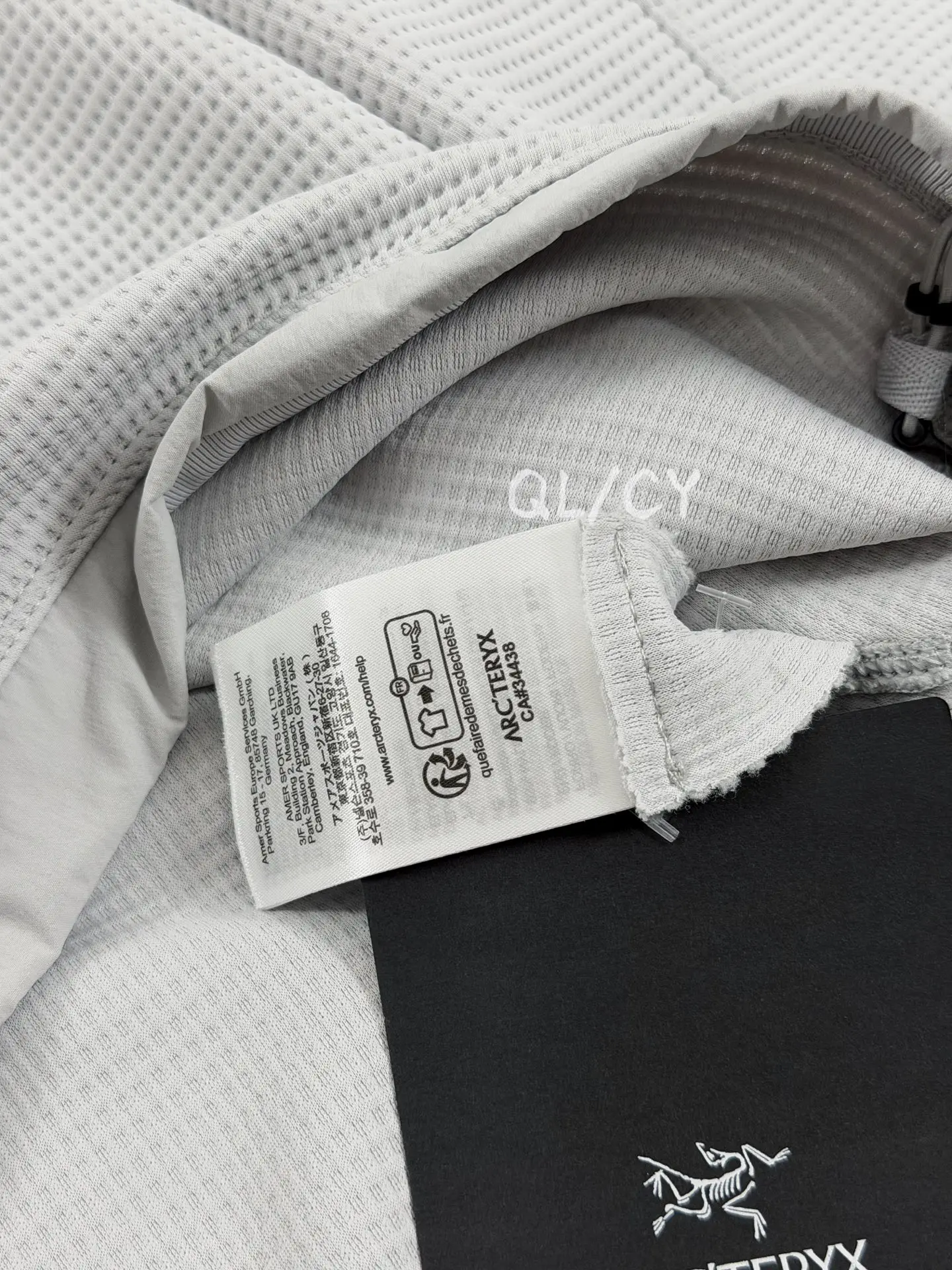 Olera Crew Waffle-Knit Fleece Pullover D27019652 — view 8