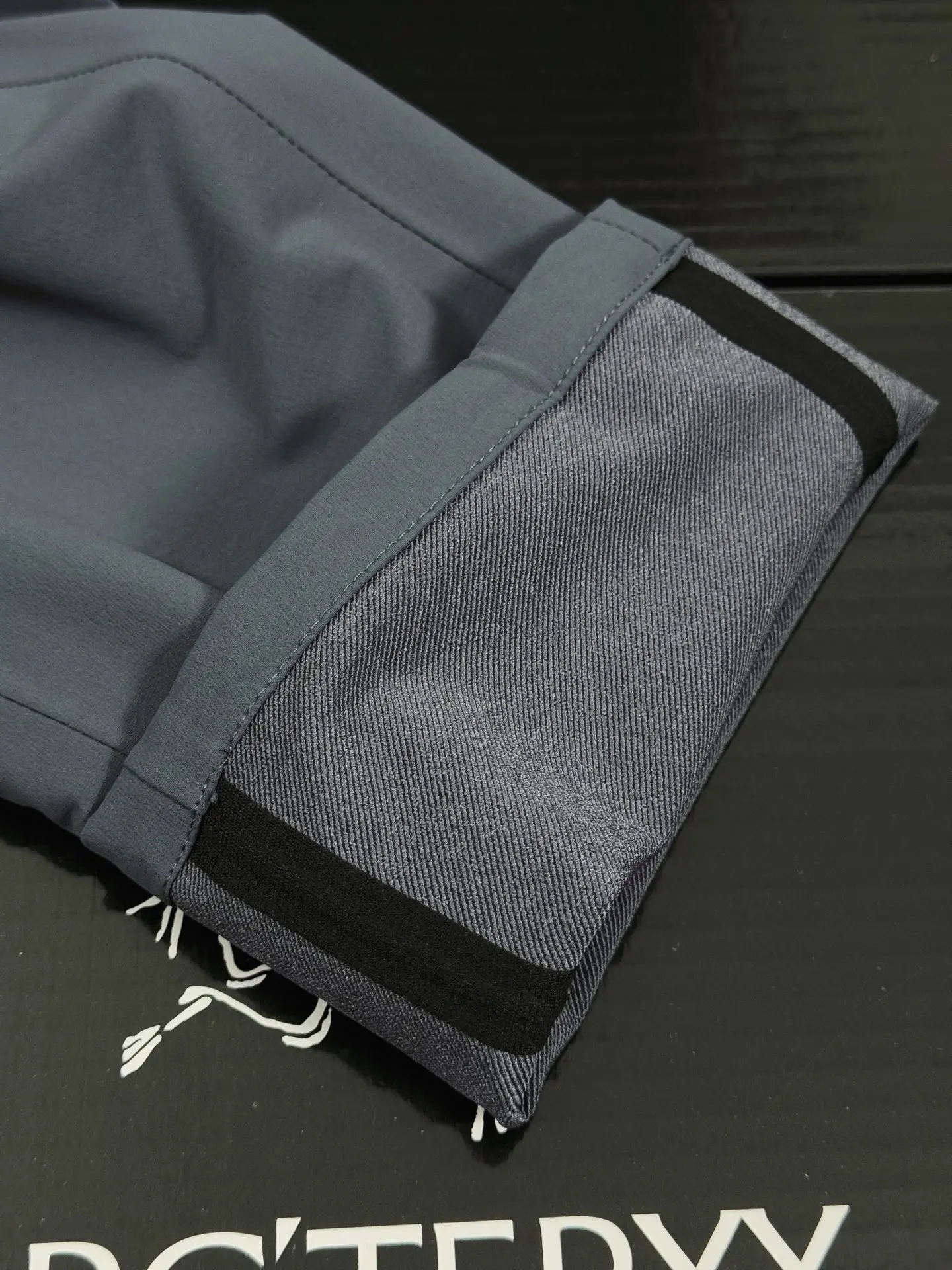 Veilance Align MX Windproof Softshell Trousers D28019481 — view 8