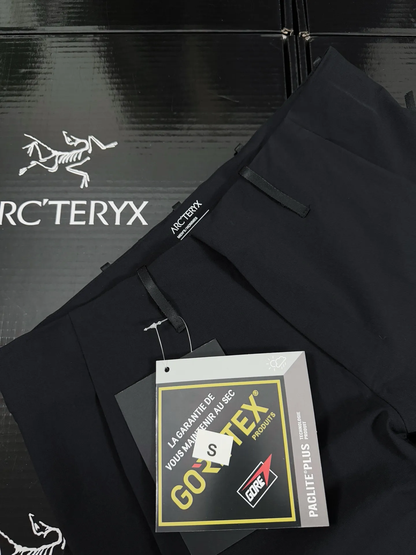 Veilance Align MX Windproof Softshell Trousers D28019479 — view 6
