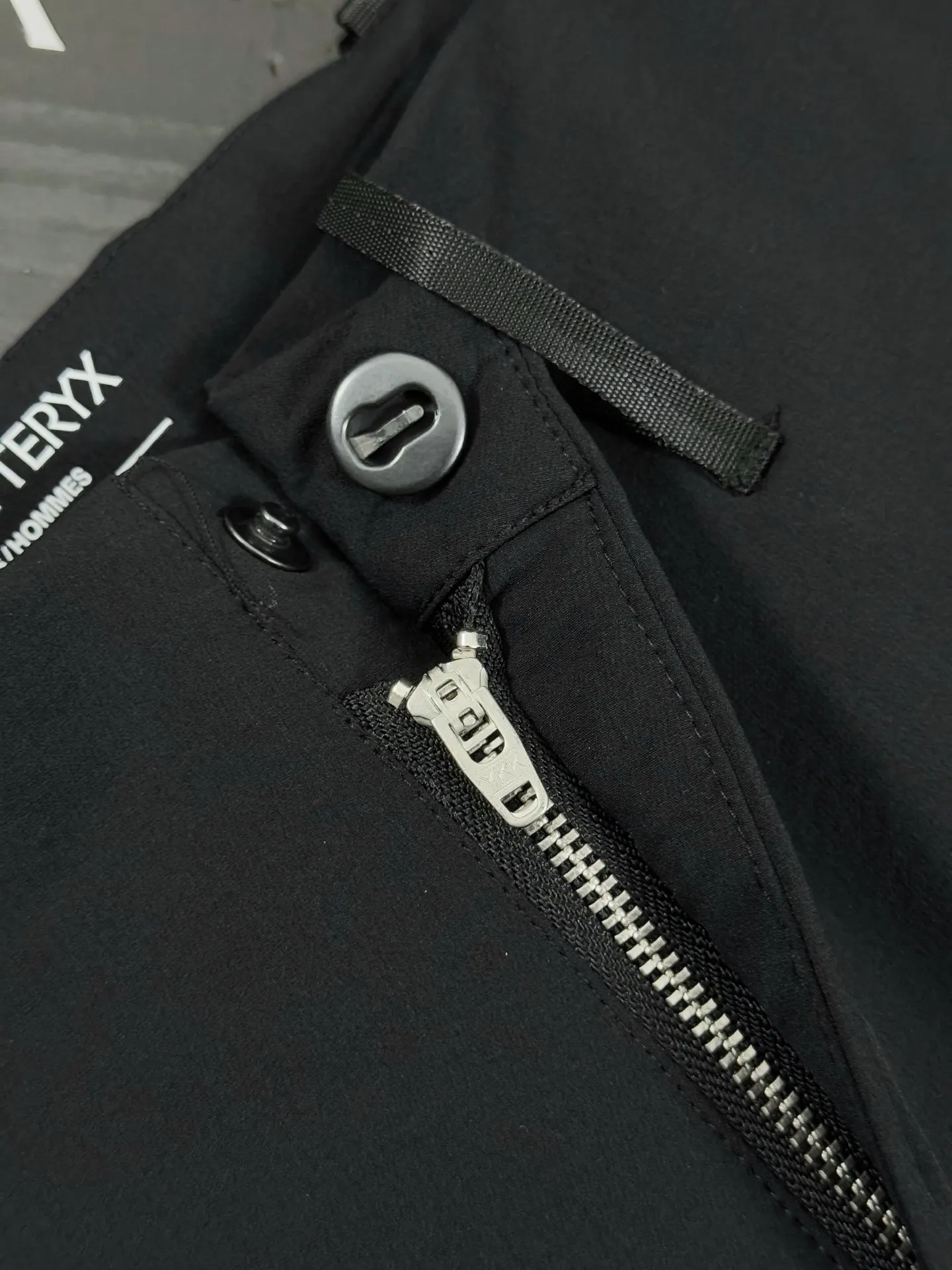Veilance Align MX Windproof Softshell Trousers D28019479 — view 7