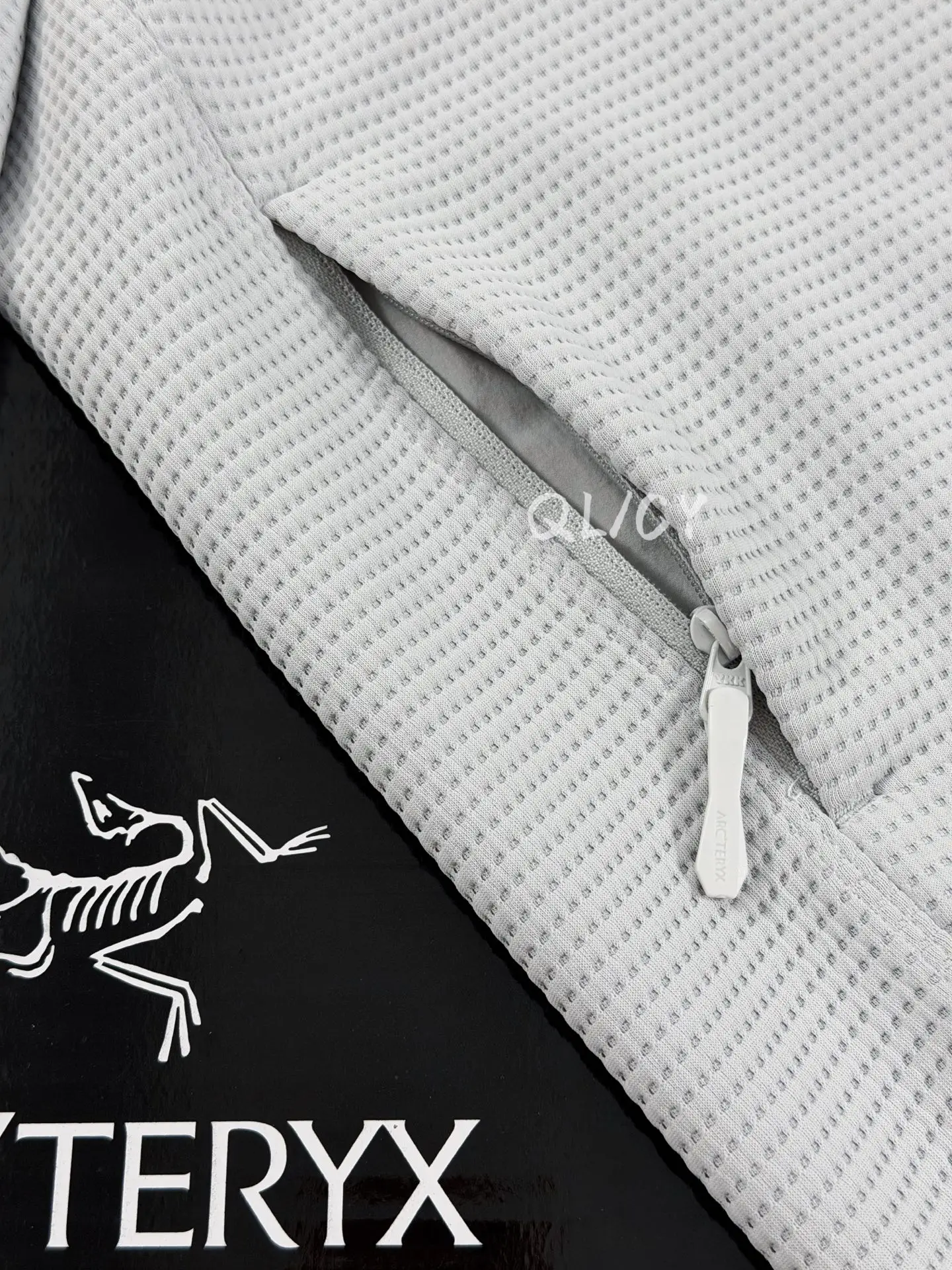 Olera Waffle-Knit Hooded Jacket D28019594 — view 4