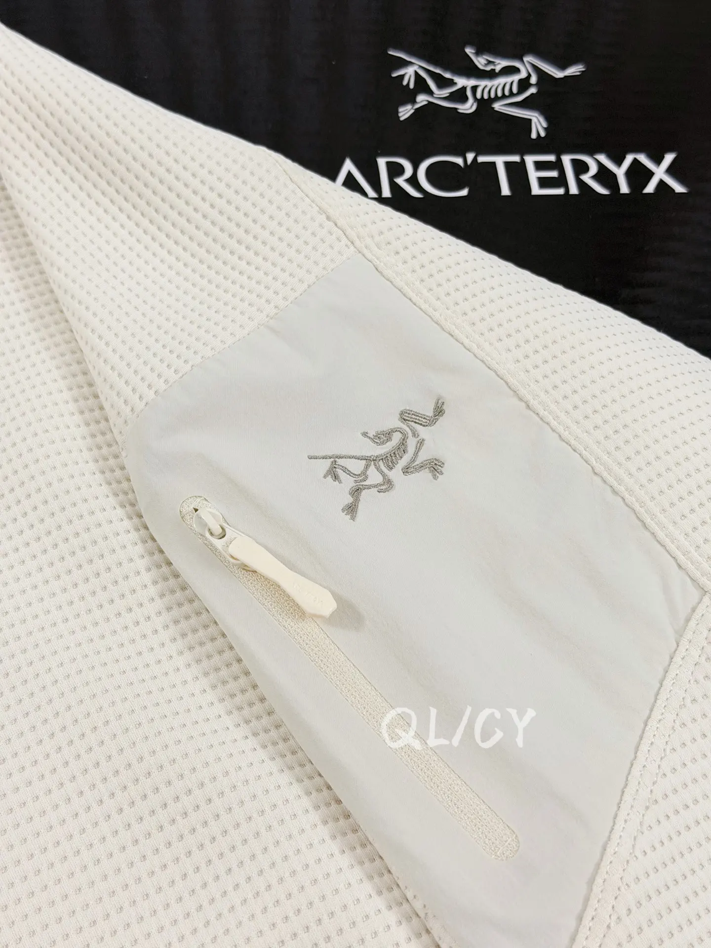 Olera Waffle-Knit Hooded Jacket D28019592 — view 2