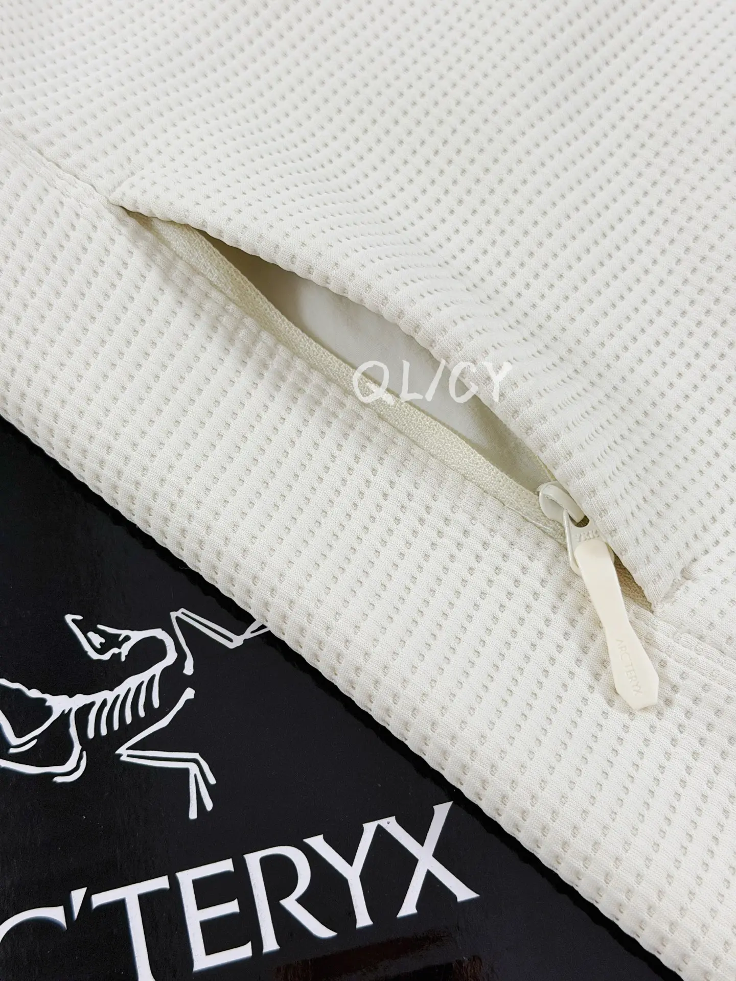 Olera Waffle-Knit Hooded Jacket D28019592 — view 3