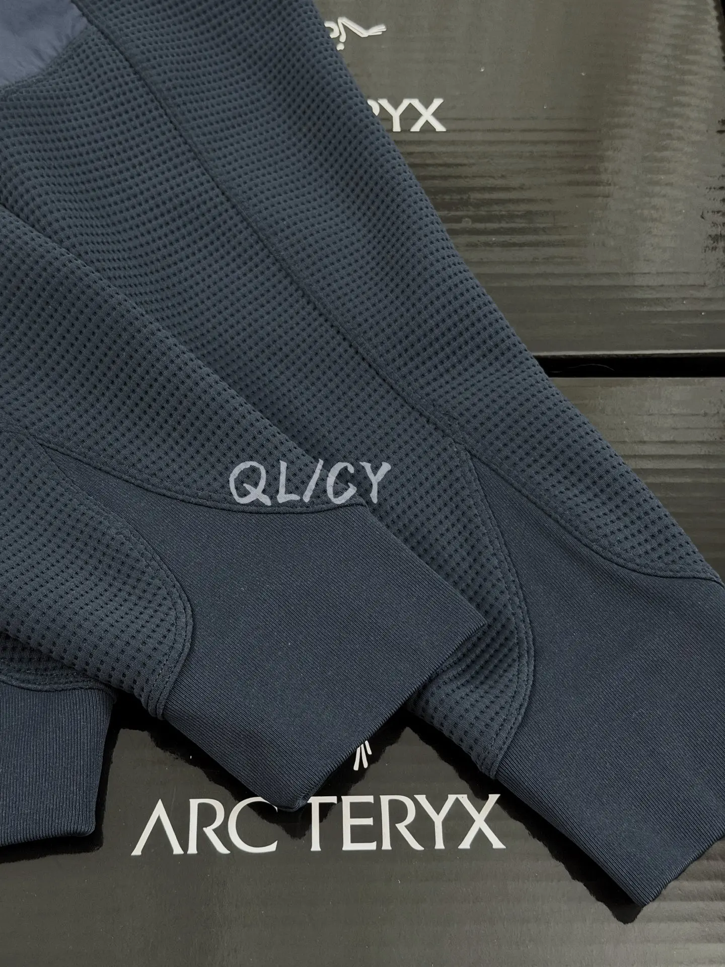 Olera Waffle-Knit Hooded Jacket D28019595 — view 6