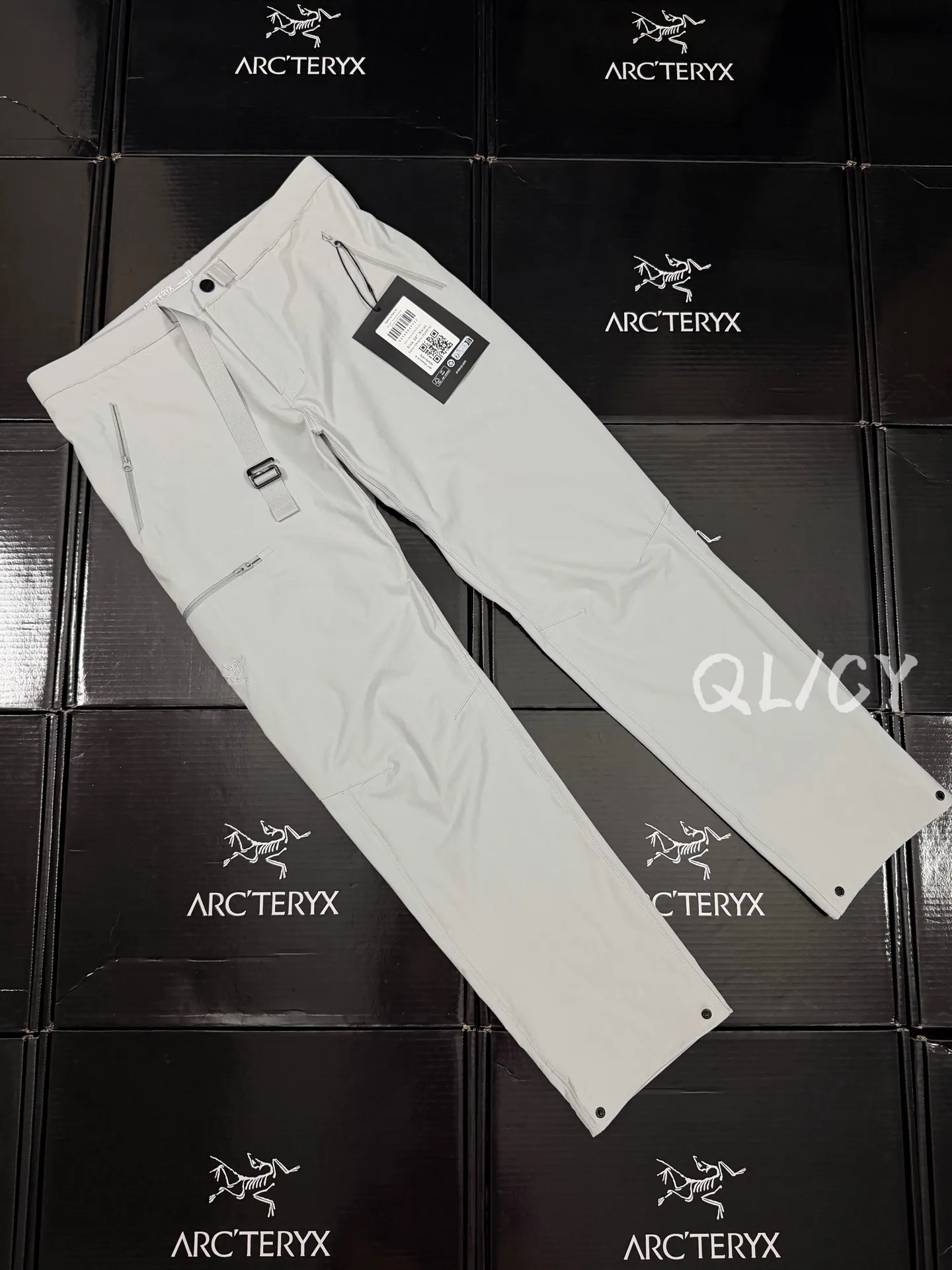Gamma Lightweight Softshell Trousers D28019538 — view 2