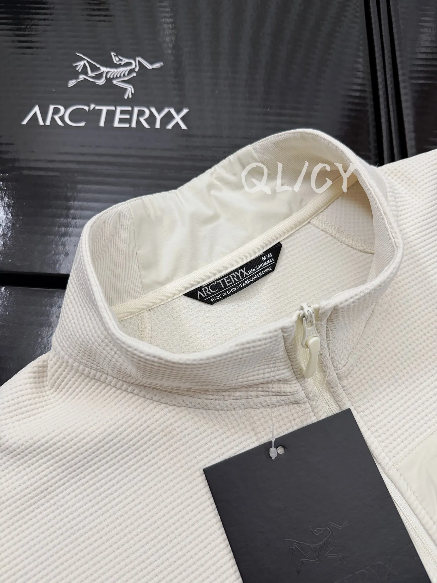Waffle-Knit Zip-Up Performance Jacket D28019555 — view 8
