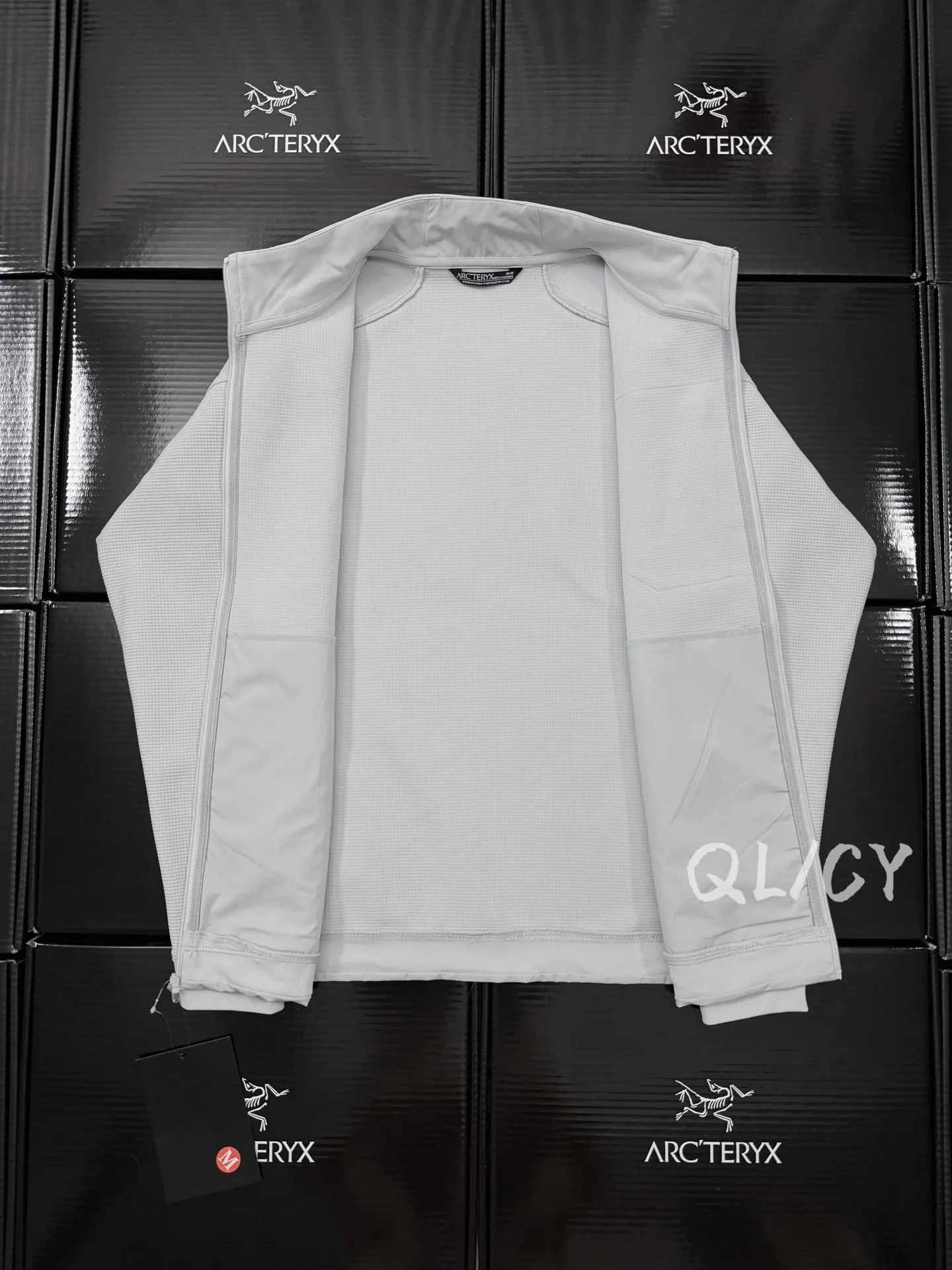 Waffle-Knit Zip-Up Outdoor Jacket D28019554 — view 8