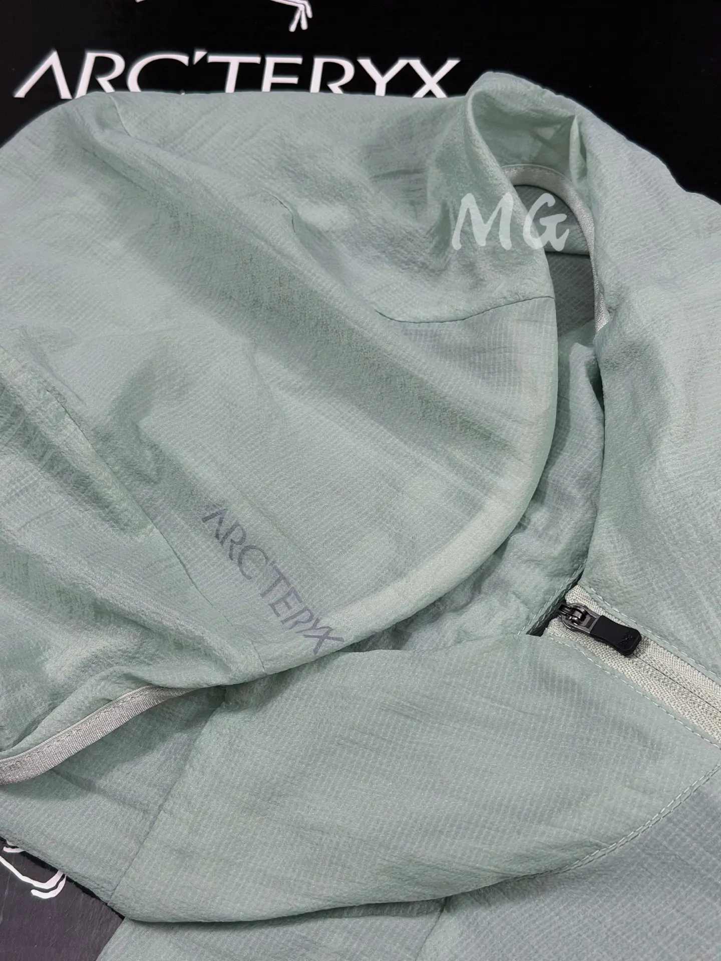Incendo Airshell Hooded Windshell Jacket D30011070 — view 3