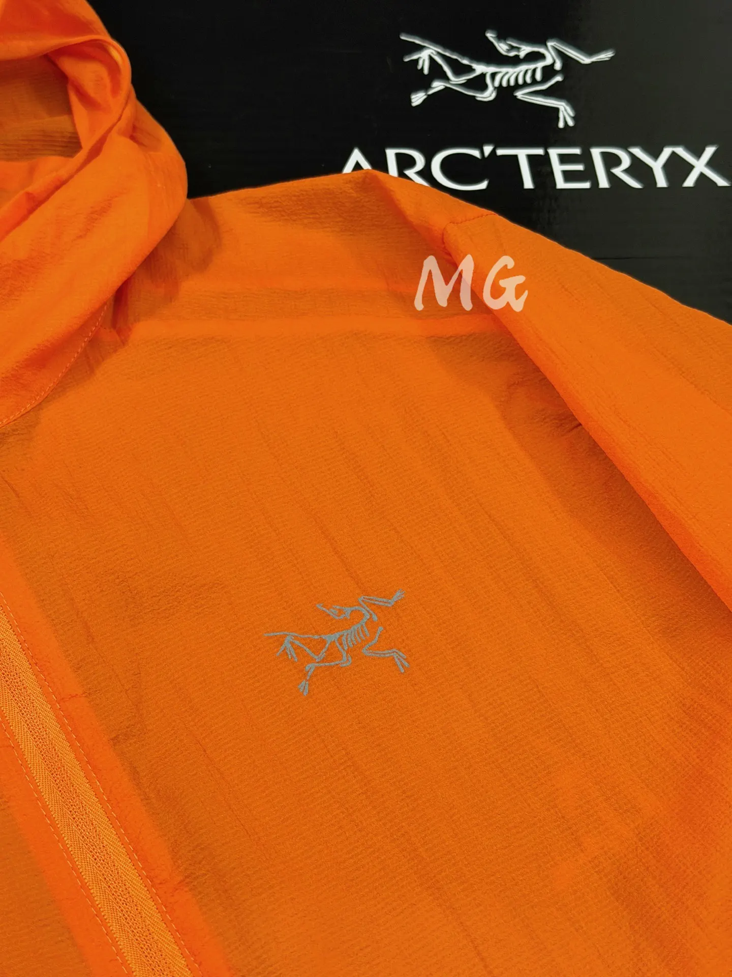 Incendo Airshell Hooded Windshell Jacket D30011069 — view 2