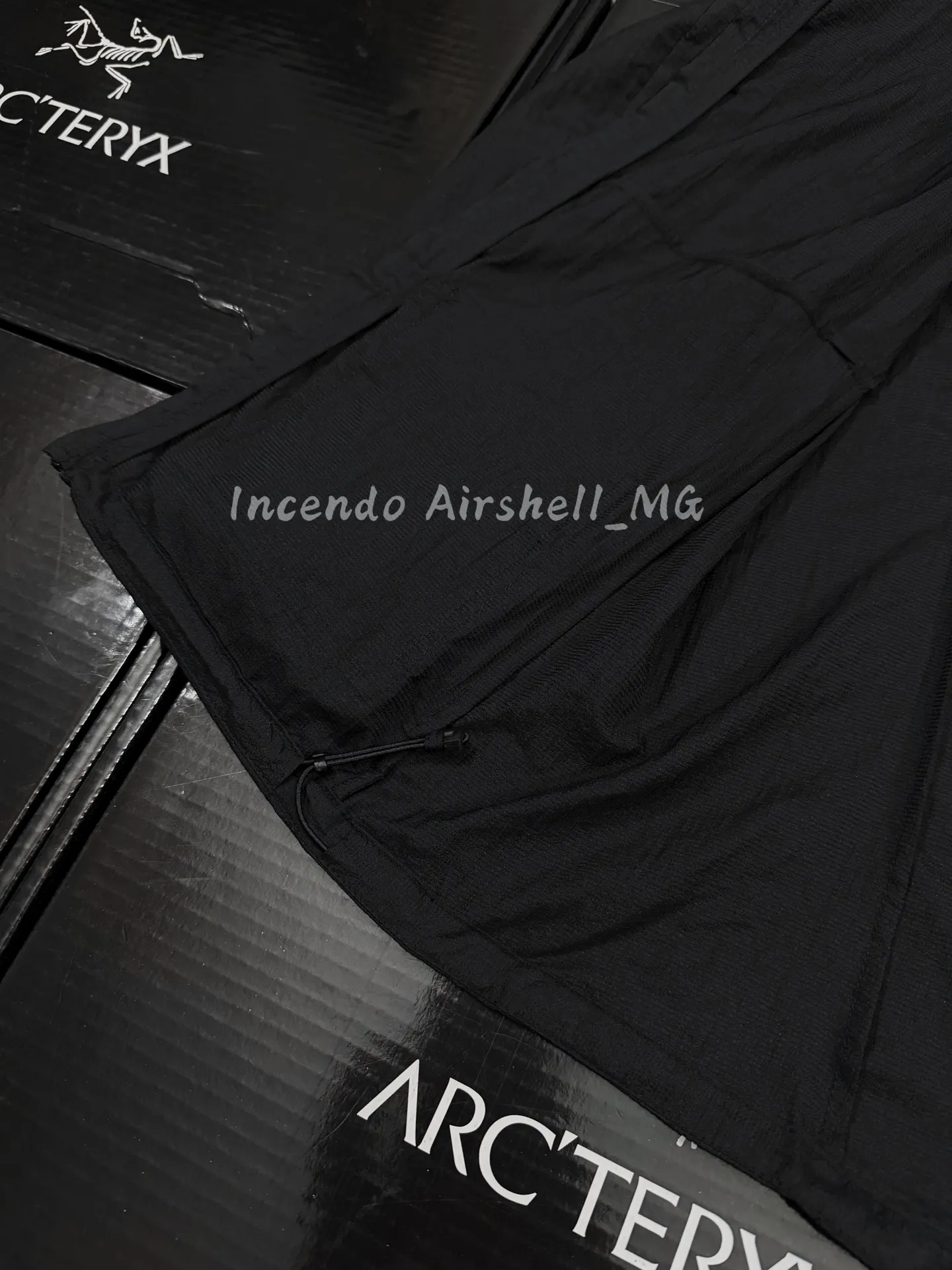 Incendo Airshell Hooded Windshell Jacket D30011072 — view 9