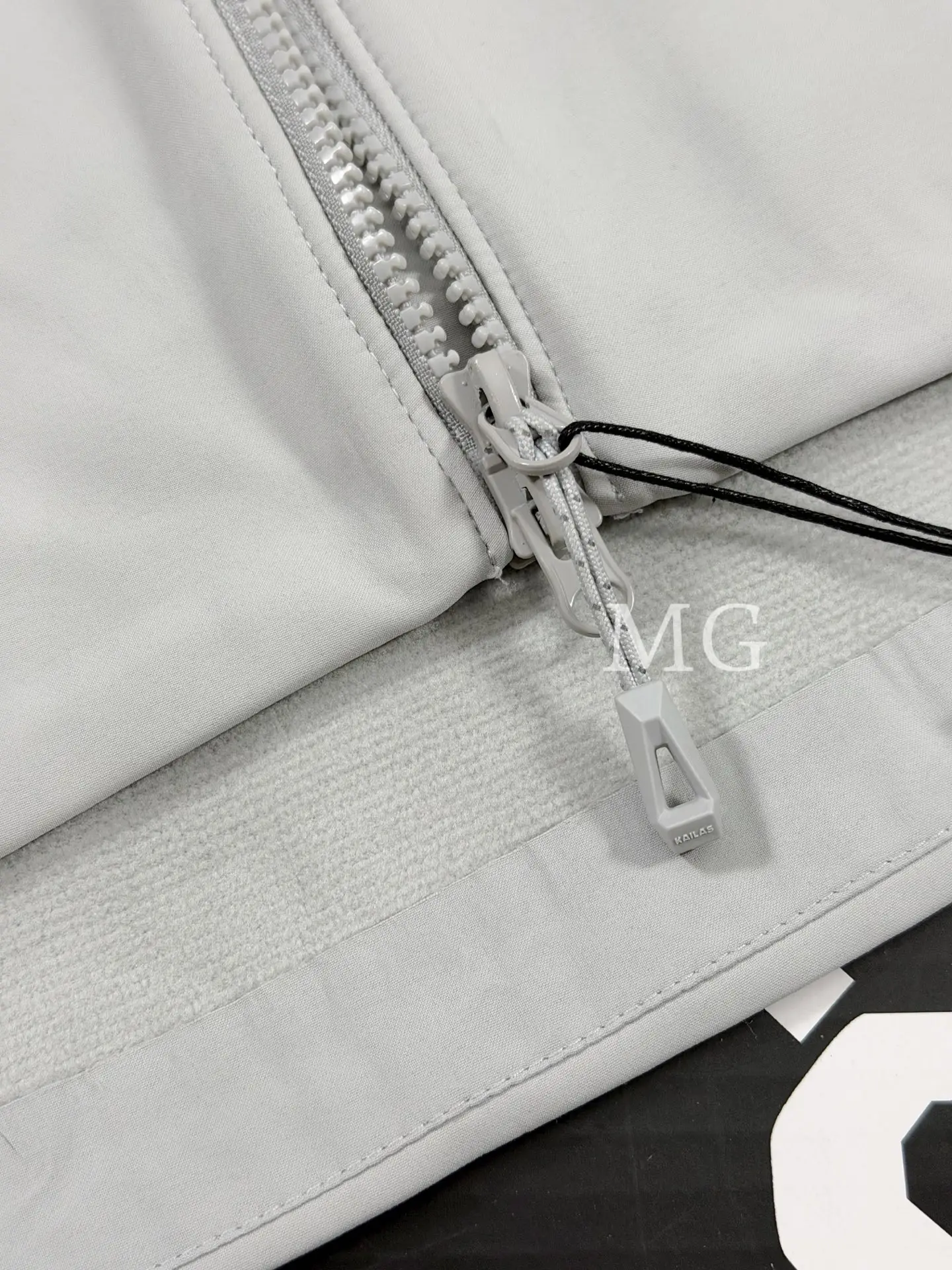 M8 IC Fleece-Lined Softshell Jacket D30019451 — view 6
