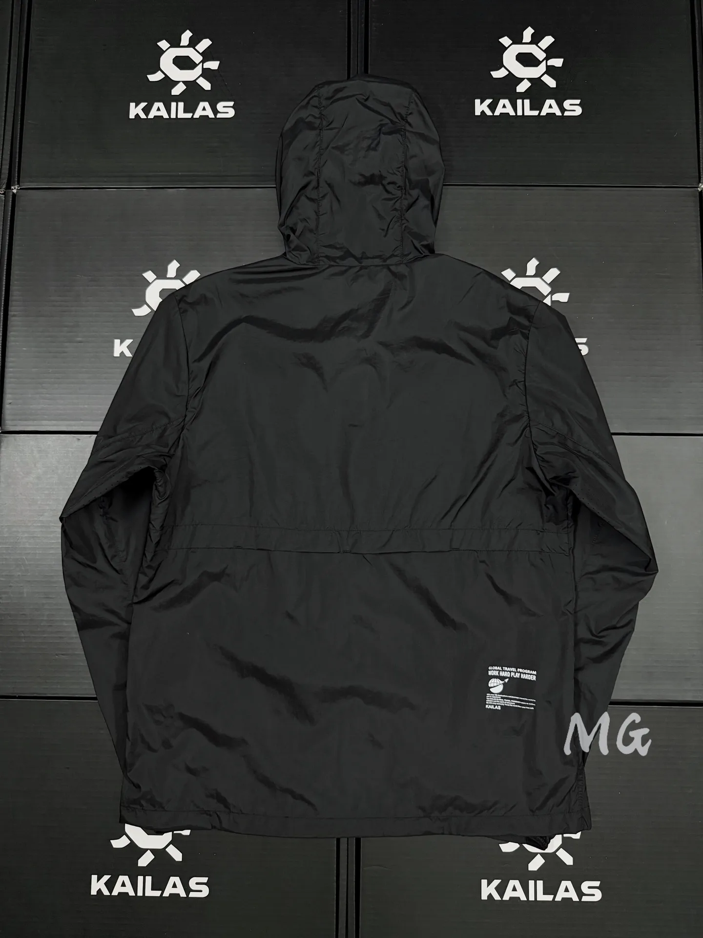 Lightweight UPF 50+ Hooded Sun Protection Jacket D30011097 — view 2