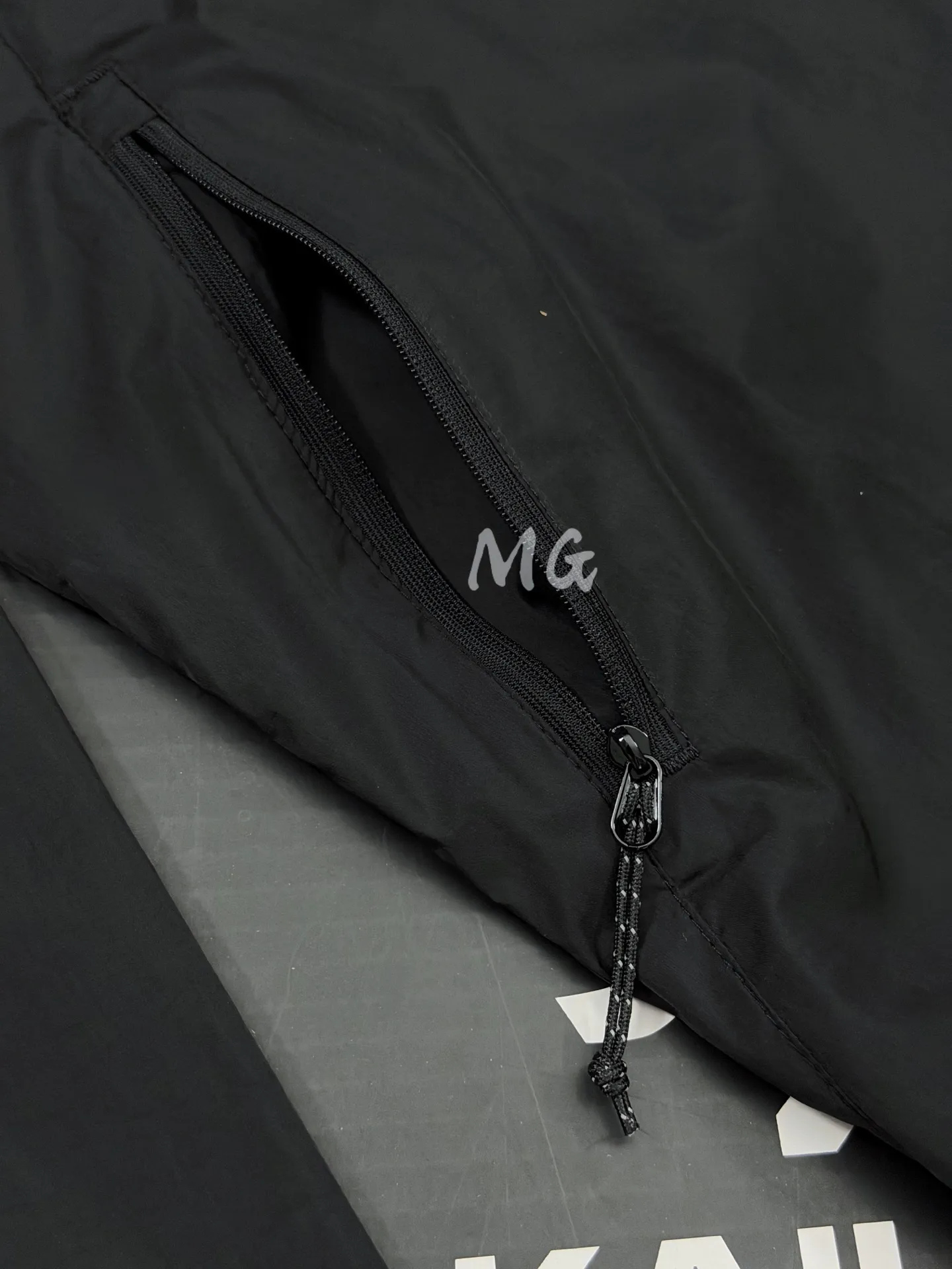 Lightweight UPF 50+ Hooded Sun Protection Jacket D30011097 — view 5
